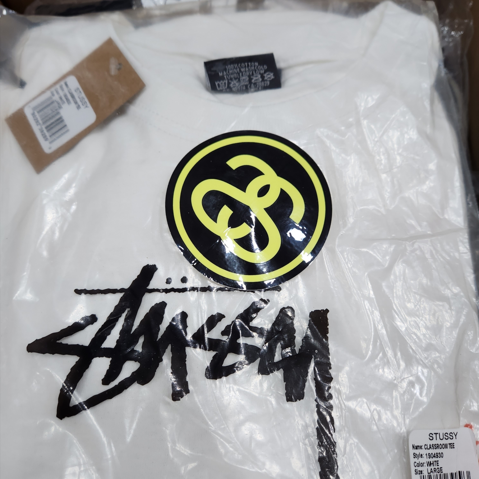 Stussy Classroom T-Shirt White 착용 스타일