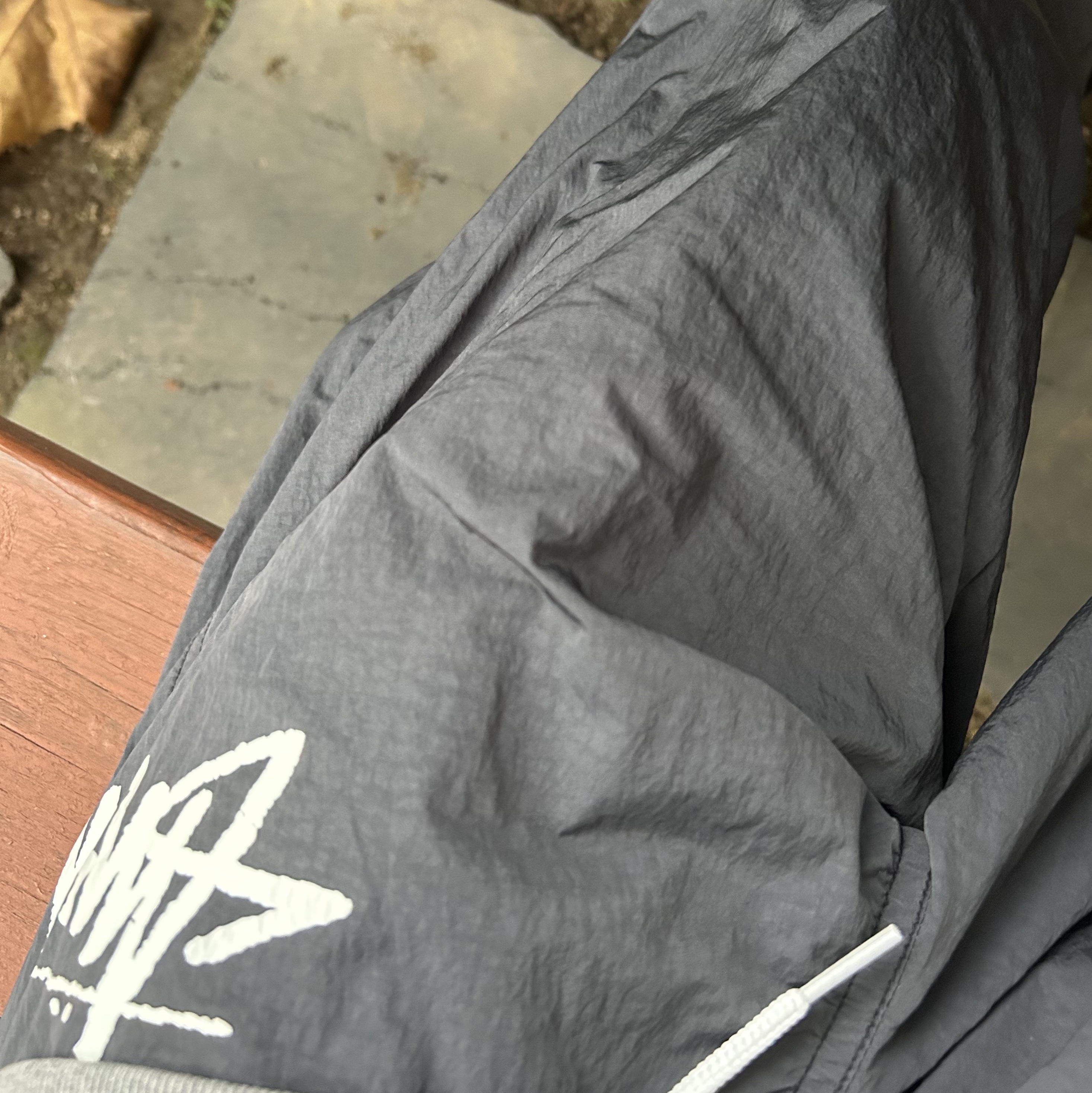 Nike x Stussy Beach Pants Off Noir 착용 스타일