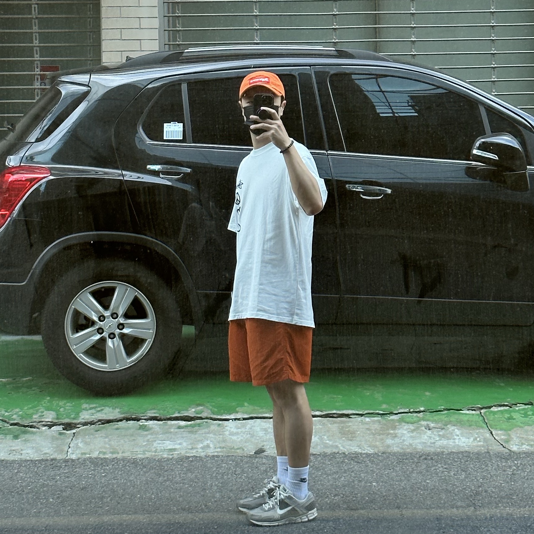 Supreme Washed Chino Twill Camp Cap Burnt Orange - 20FW, Nike x Stussy NRG RA T-Shirt Summit White (DM4942-121) 착용 스타일 - 1