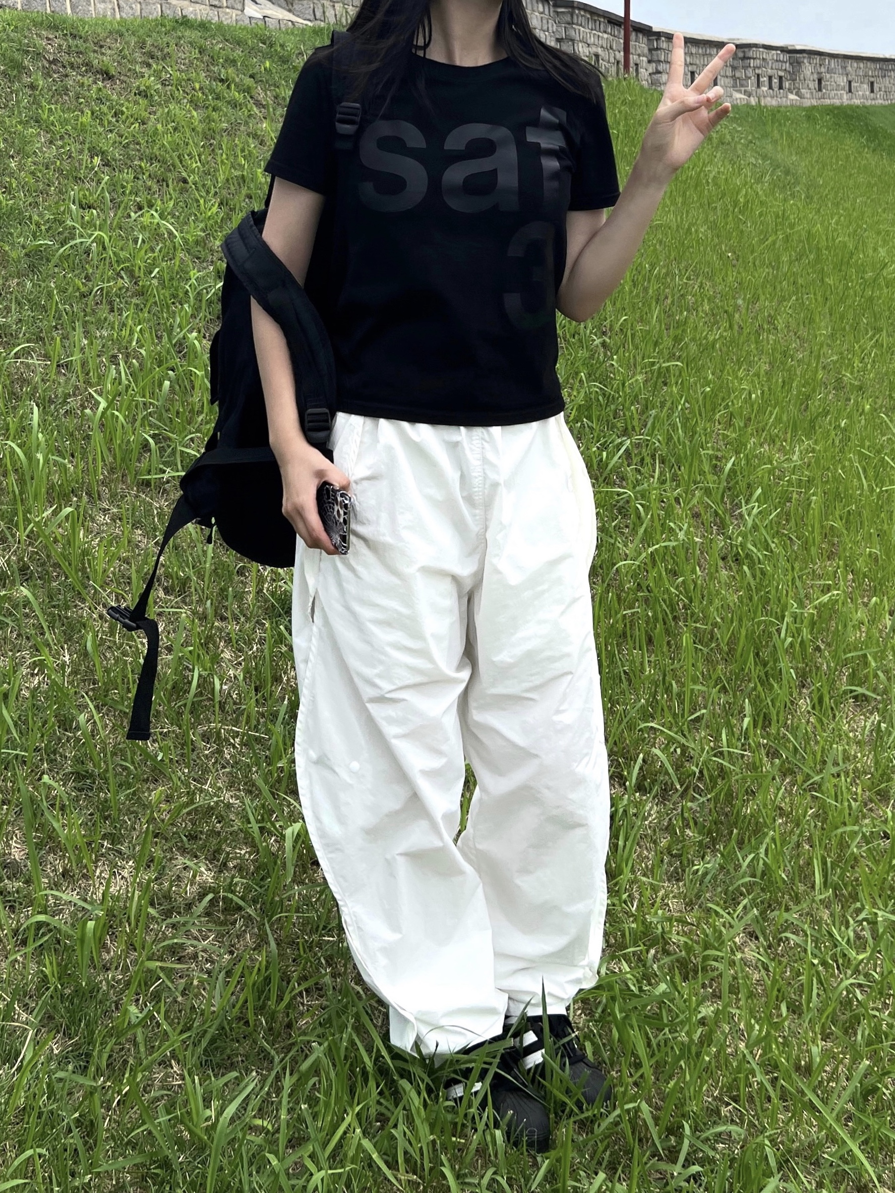 Adidas Superstar Core Black White, [KREAM 단독] Safarispot 1/2 Basic Safari T-Shirt Black 착용 스타일 - 5