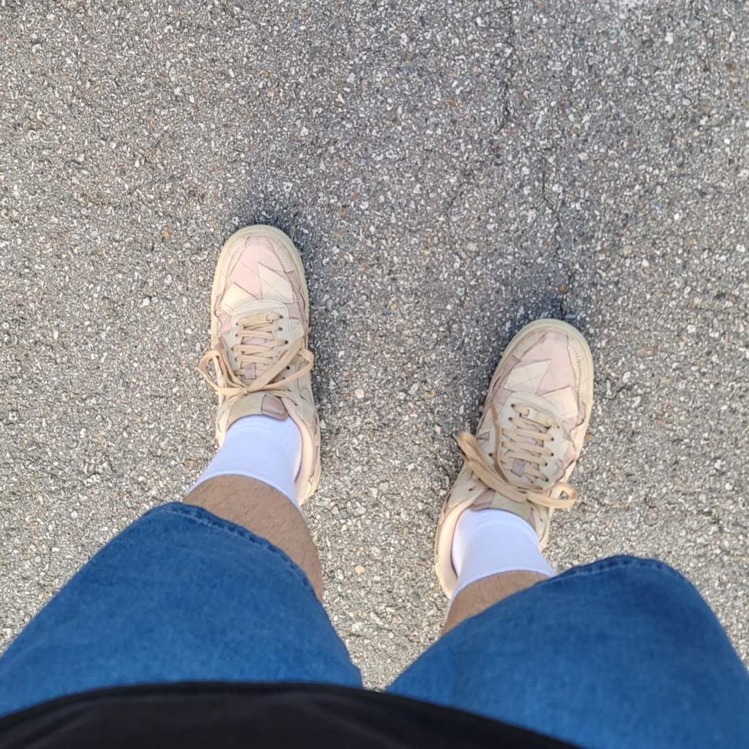 Nike x Billie Eilish Air Force 1 Low '07 SP Mushroom 착용 스타일