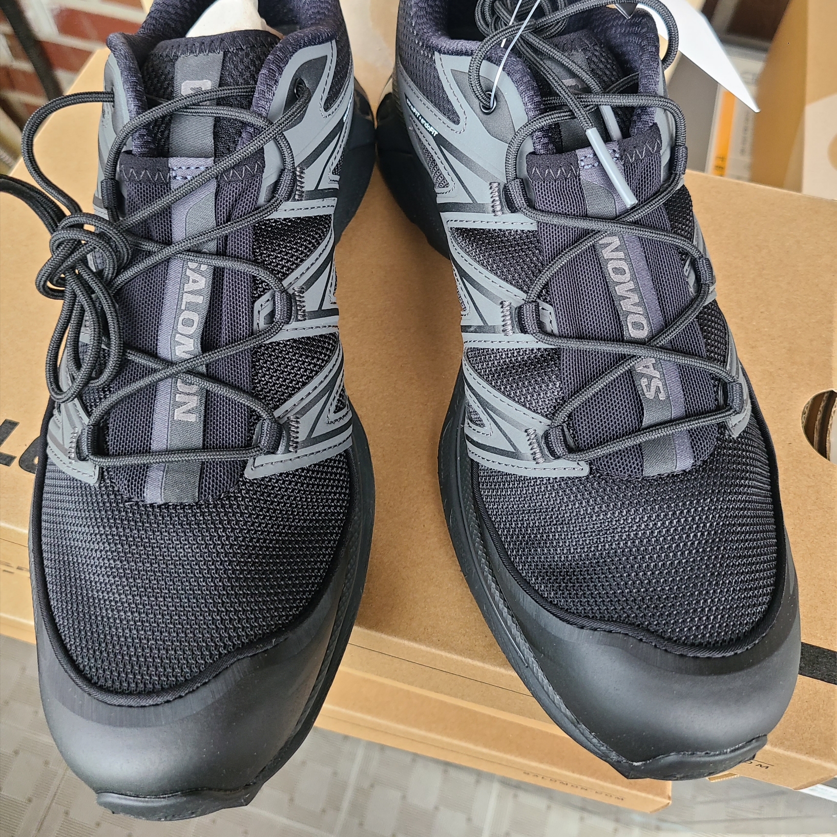 Salomon XT-6 Expanse Black Ebony 착용 스타일