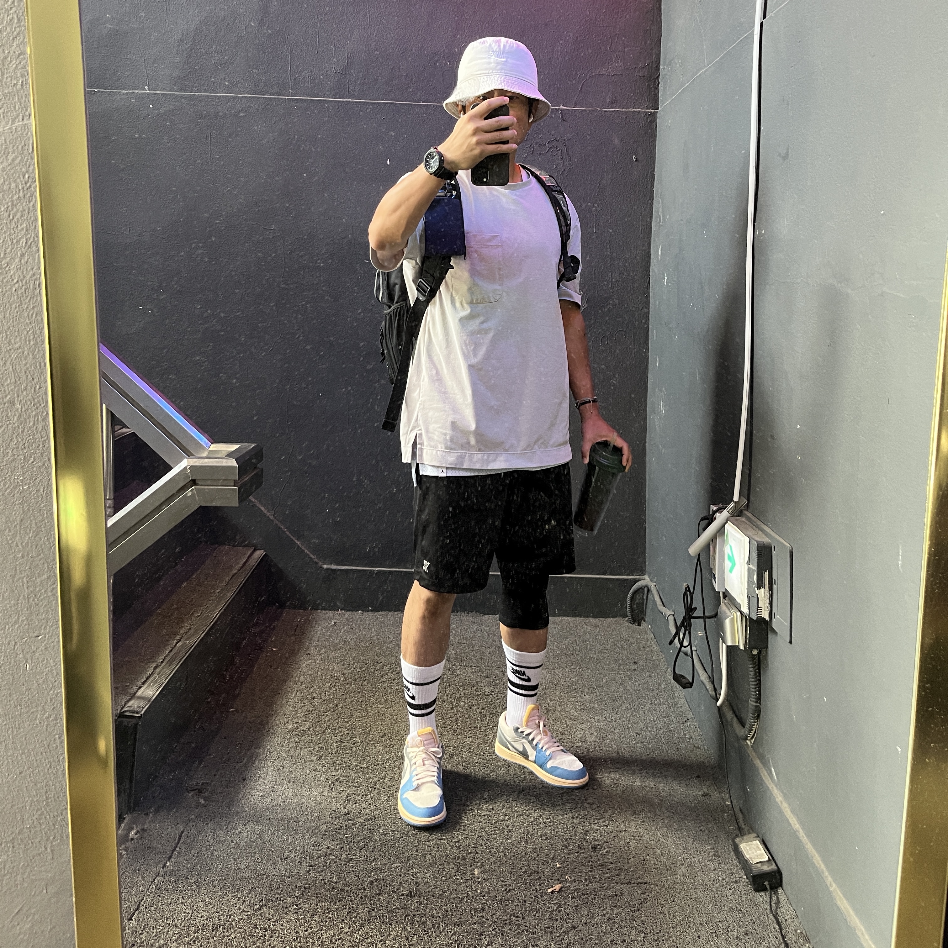 Jordan 1 Low SE Tokyo 96 착용 스타일