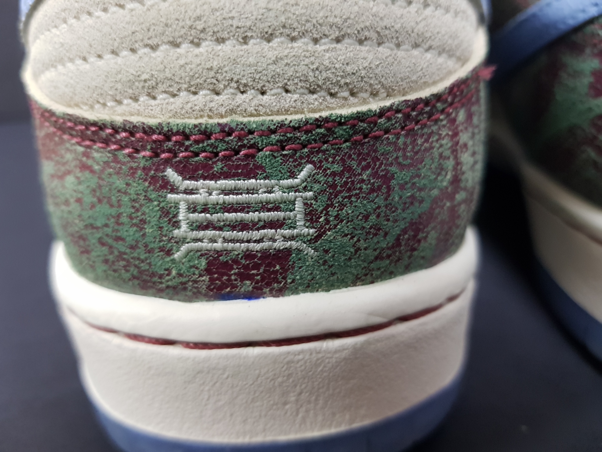 Nike x Crenshaw Skate Club SB Dunk Low Sail Light Blue Cedar 착용 스타일 - 1