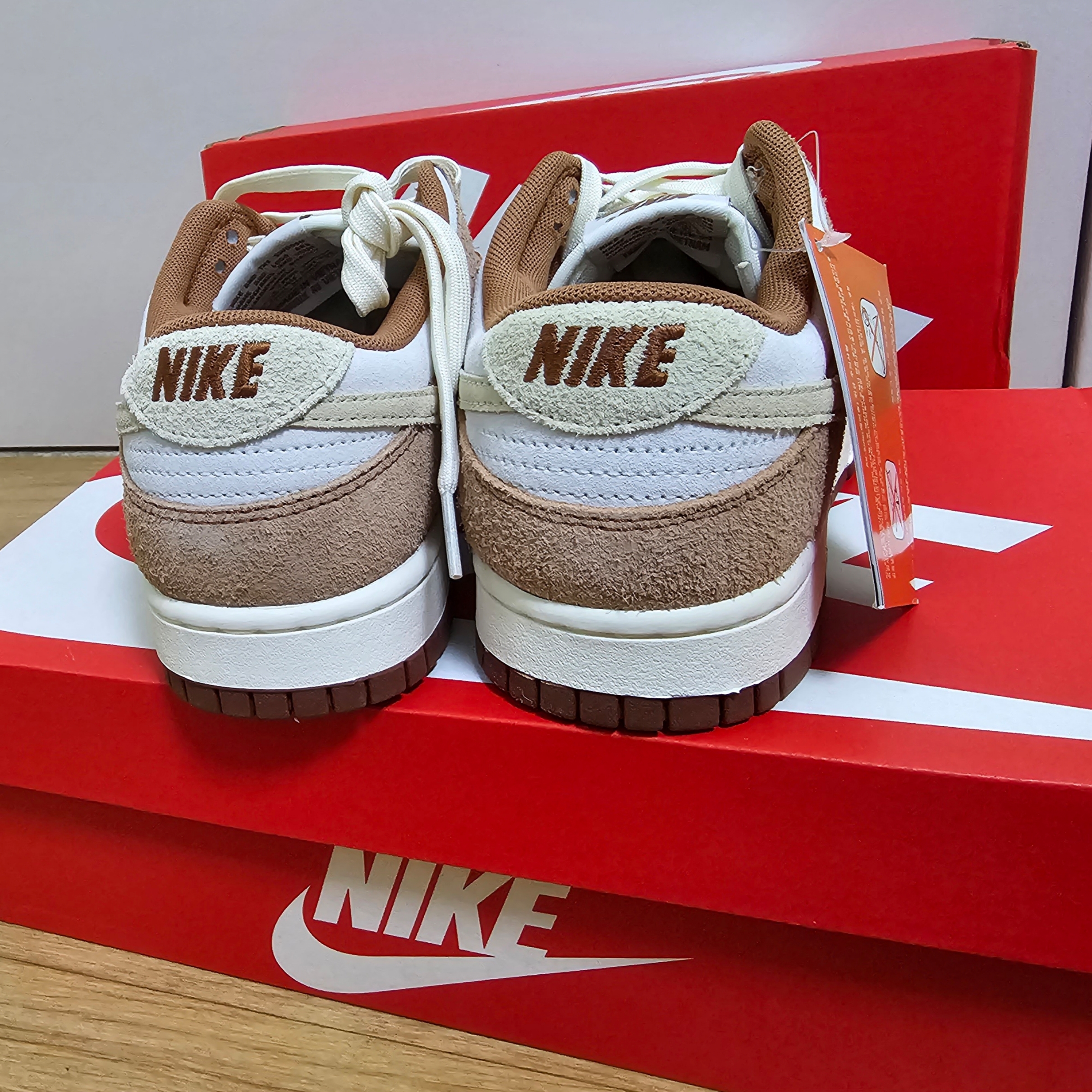 Nike Dunk Low Pro Premium Medium Curry 착용 스타일 - 4