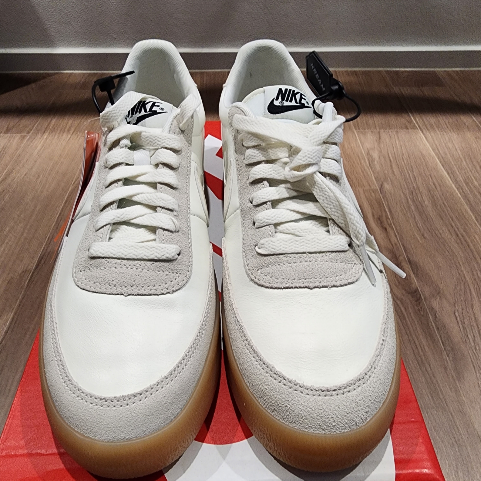 Nike Killshot 2 Leather Sail Gum 착용 스타일 - 1