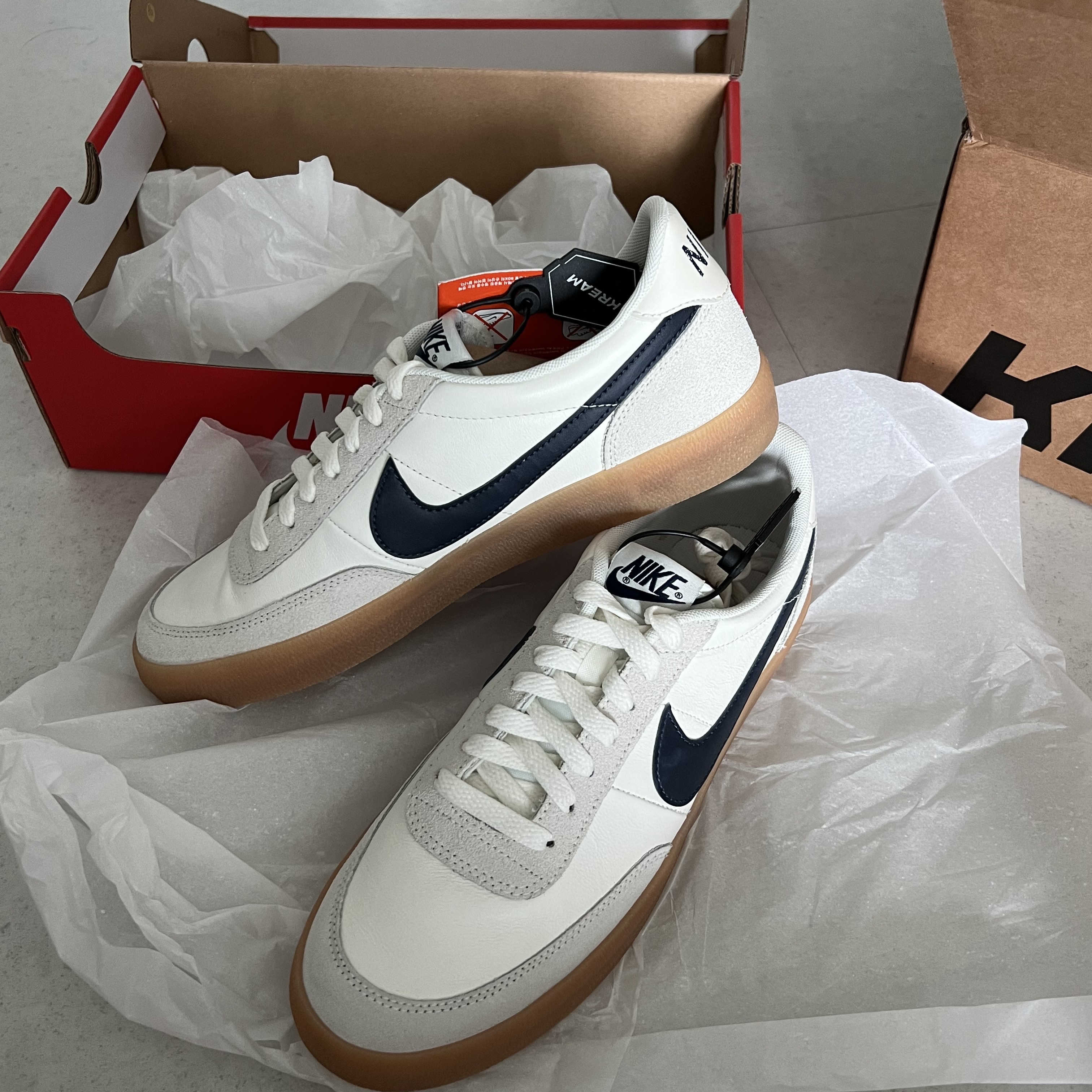 Nike x J.Crew Killshot 2 Sail Midnight Navy 착용 스타일