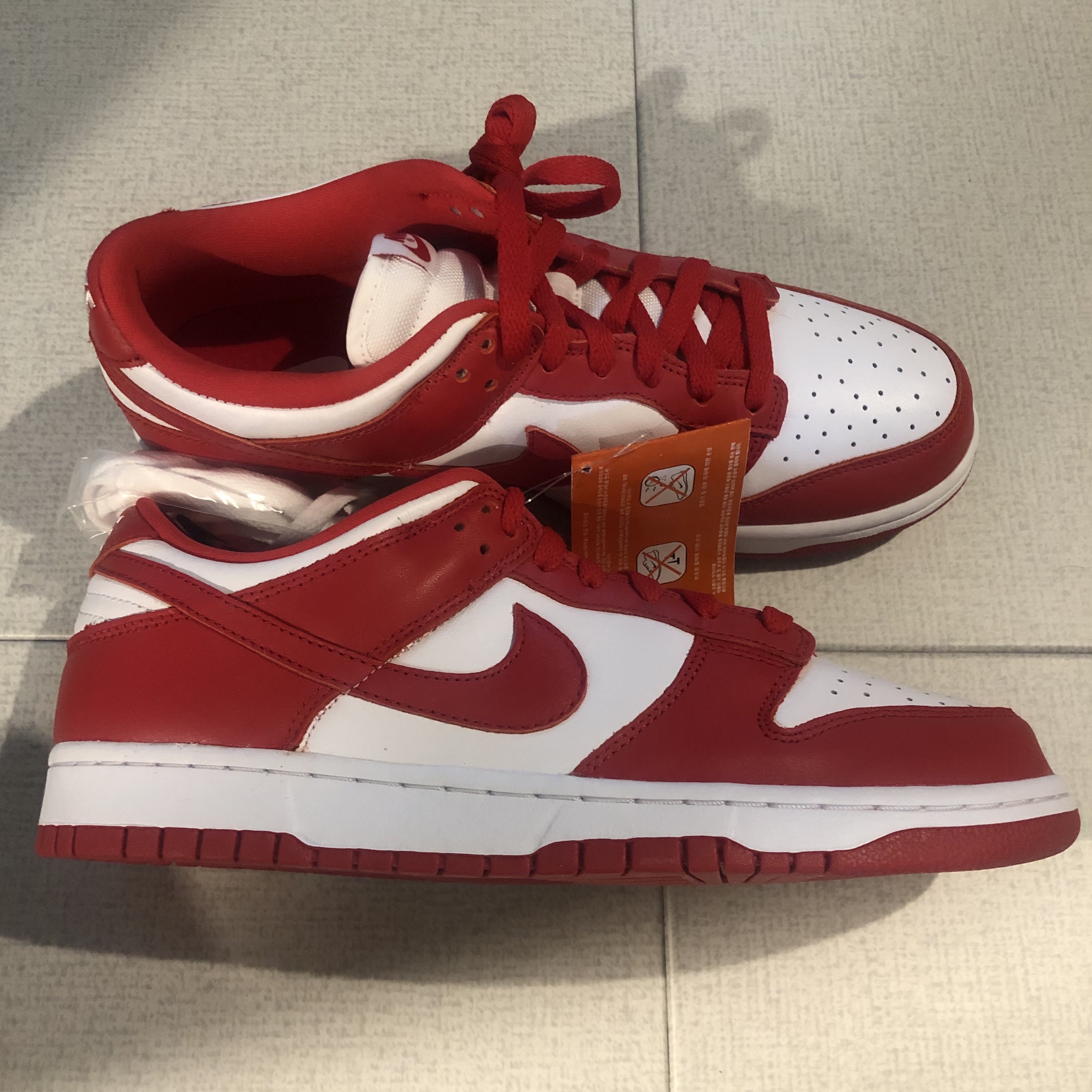 Nike Dunk Low SP White and University Red 2023 착용 스타일