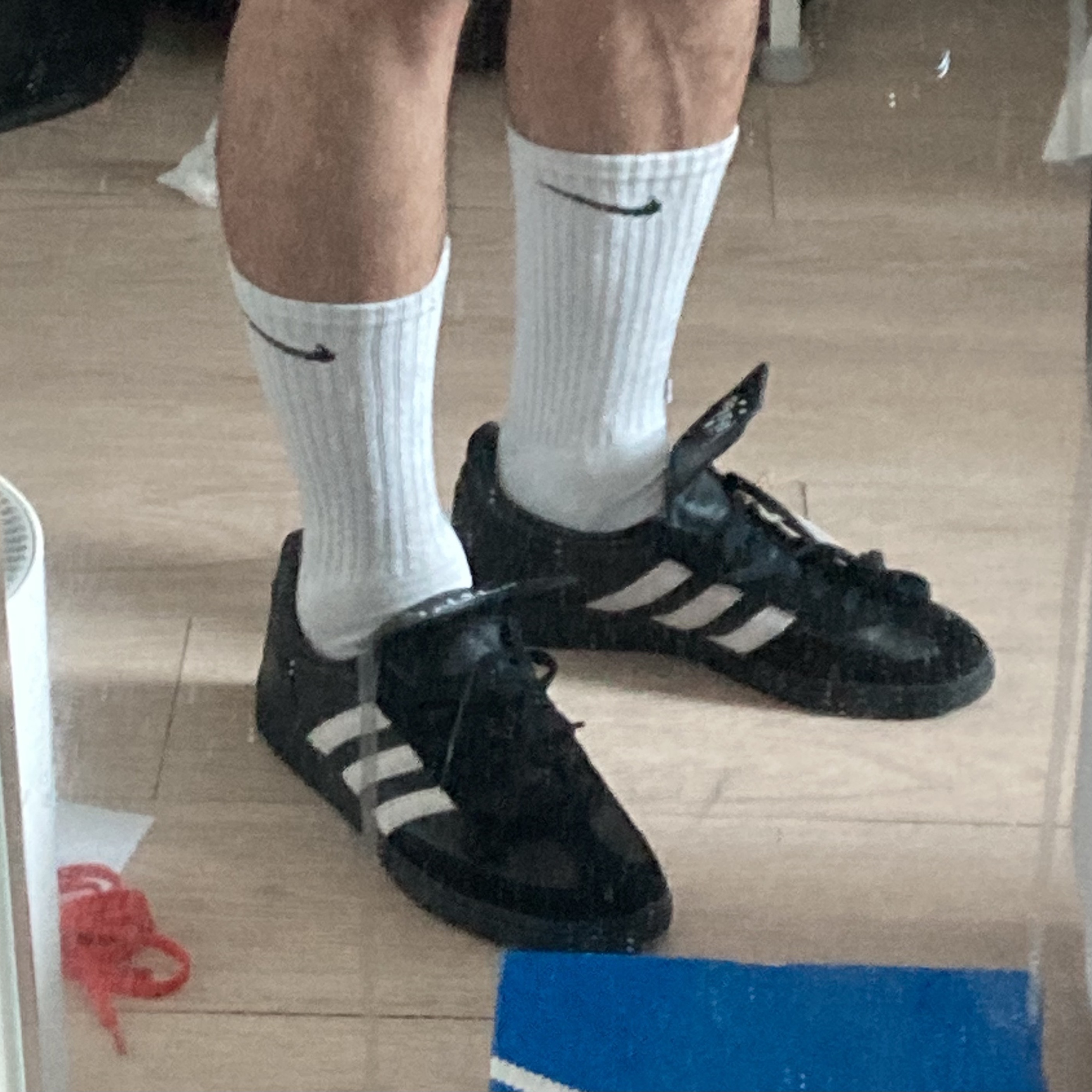 Adidas Spezial Handball Core Black Cloud White 착용 스타일