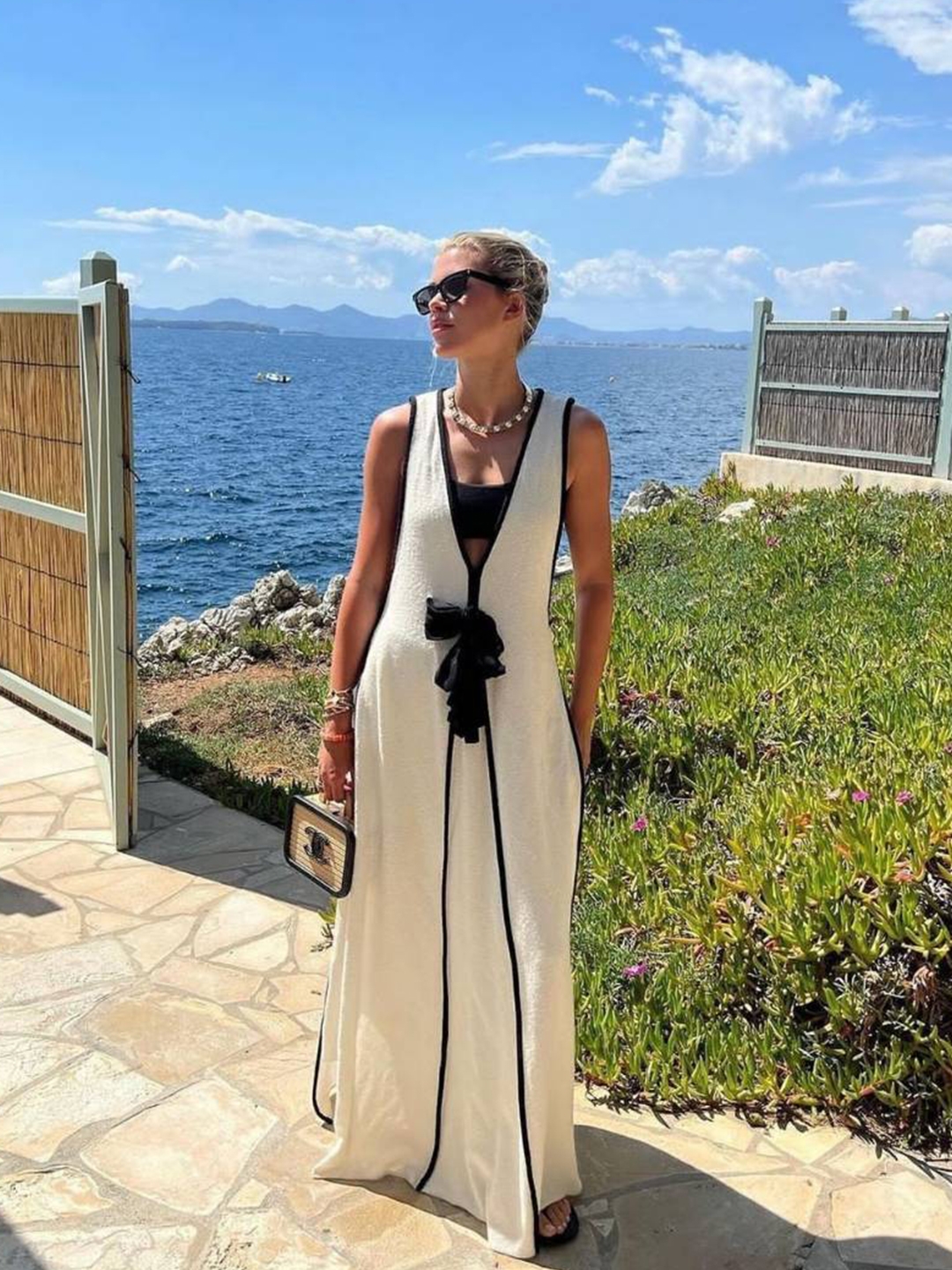 Chanel Square Sunglasses Acetate & Black Frame Grey Polarized Gradient Lenses Asian Fit, (W) Vivienne Westwood Heart Shirt Dress White 착용 스타일 - 2
