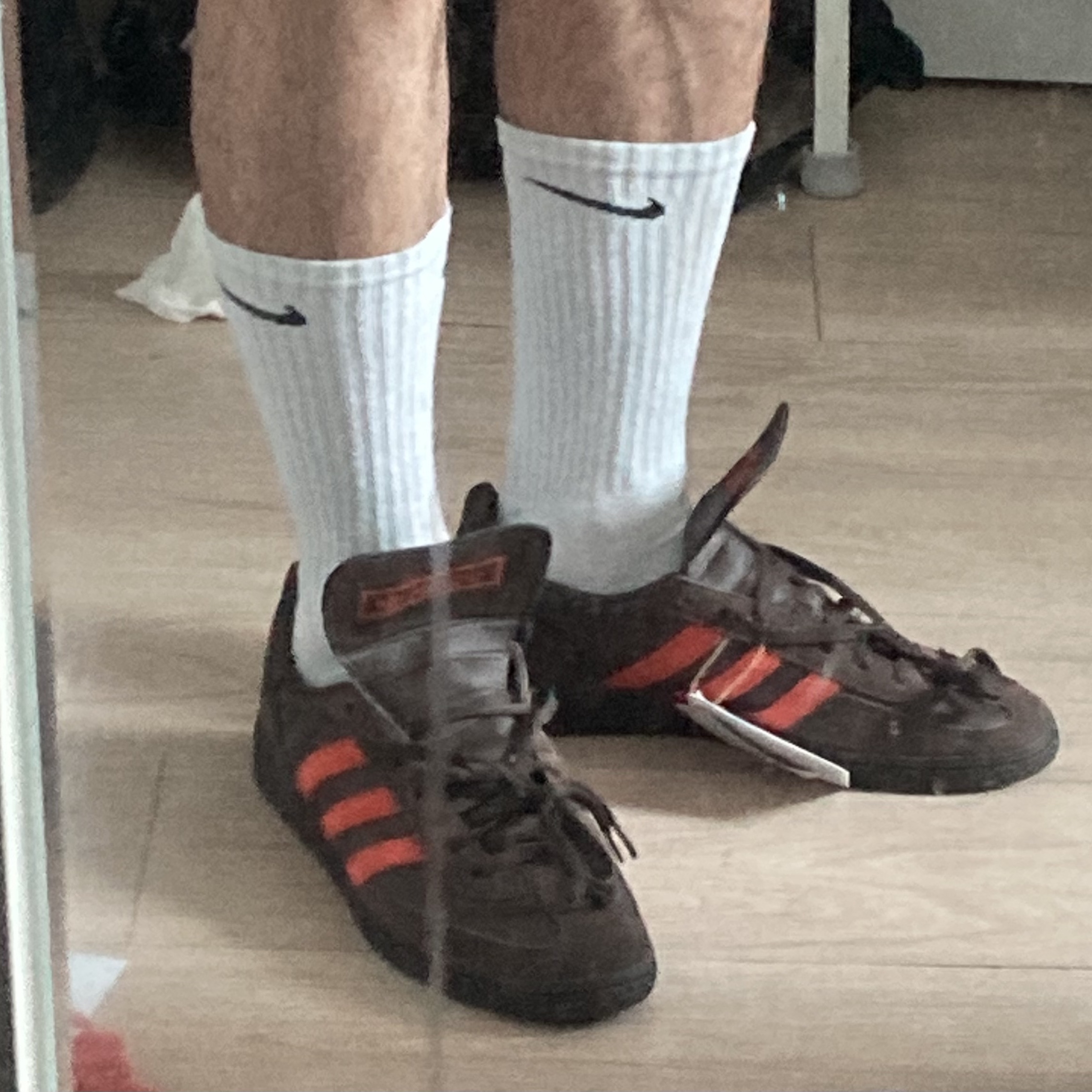 Adidas Spezial Handball Brown Collegiate Orange 착용 스타일
