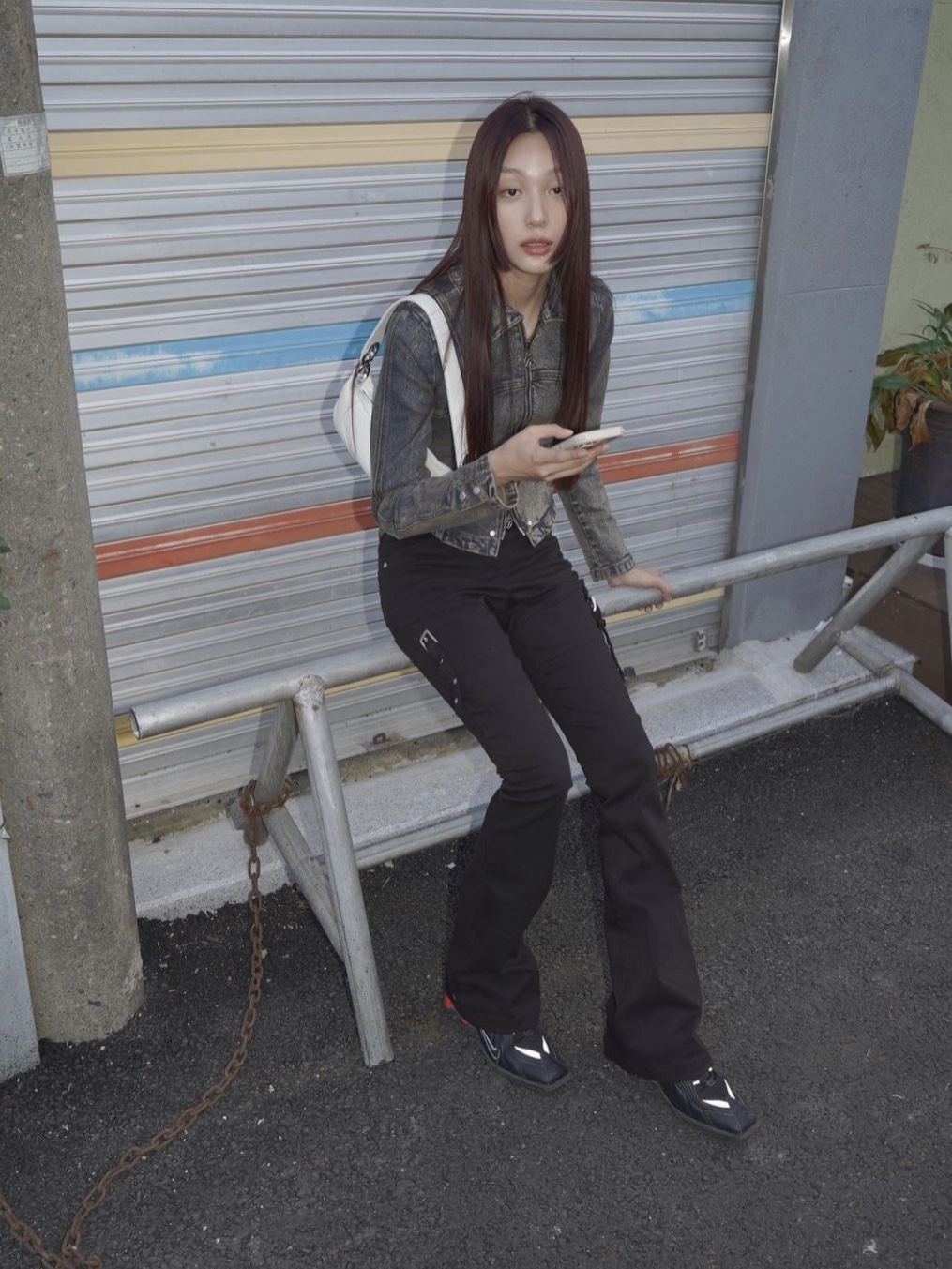 Nike x Martine Rose Shox MR4 Black 착용 스타일