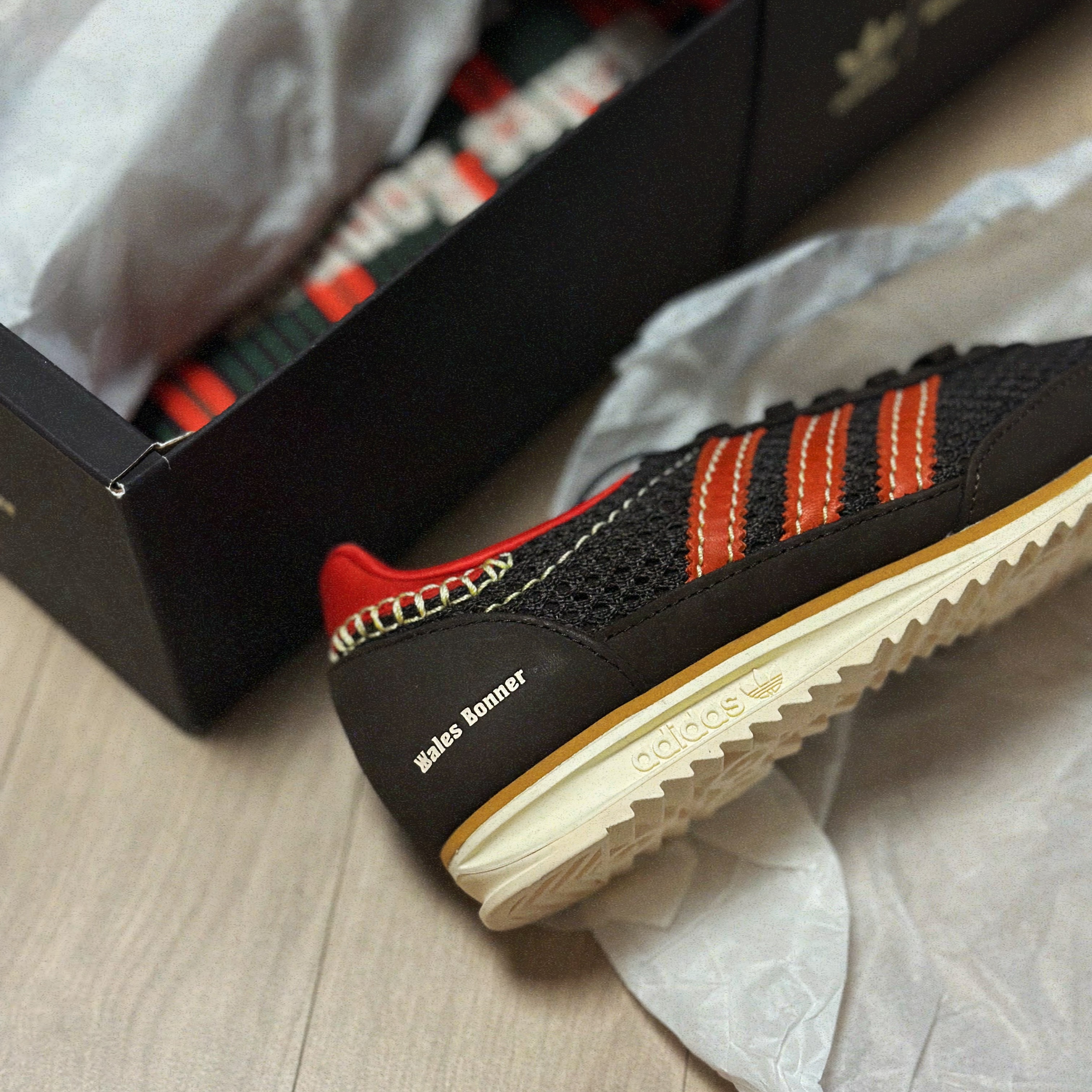 Adidas x Wales Bonner SL 72 Knit Brown 착용 스타일 - 1
