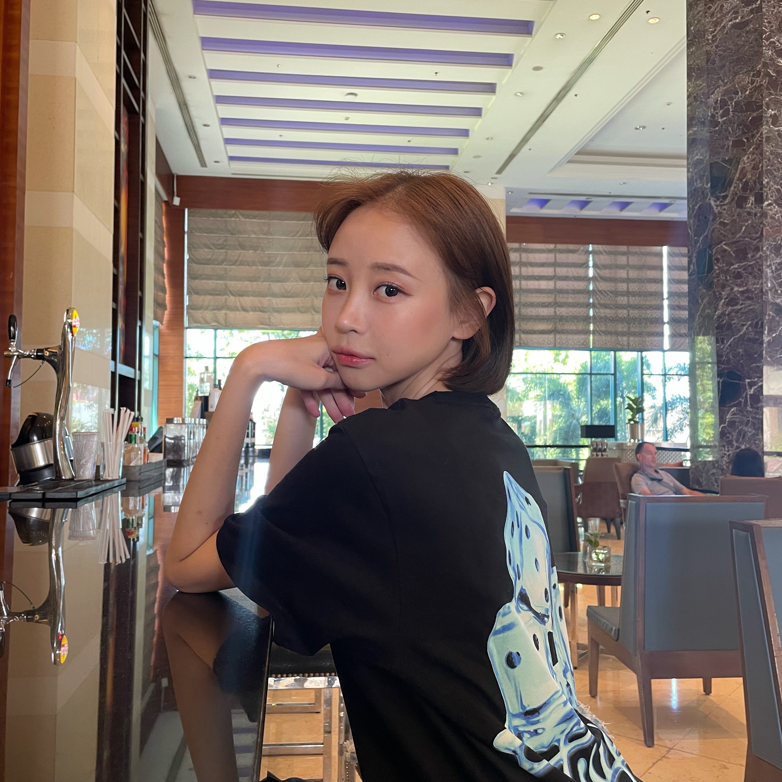 Stussy Melted T-Shirt Black 착용 스타일 - 2