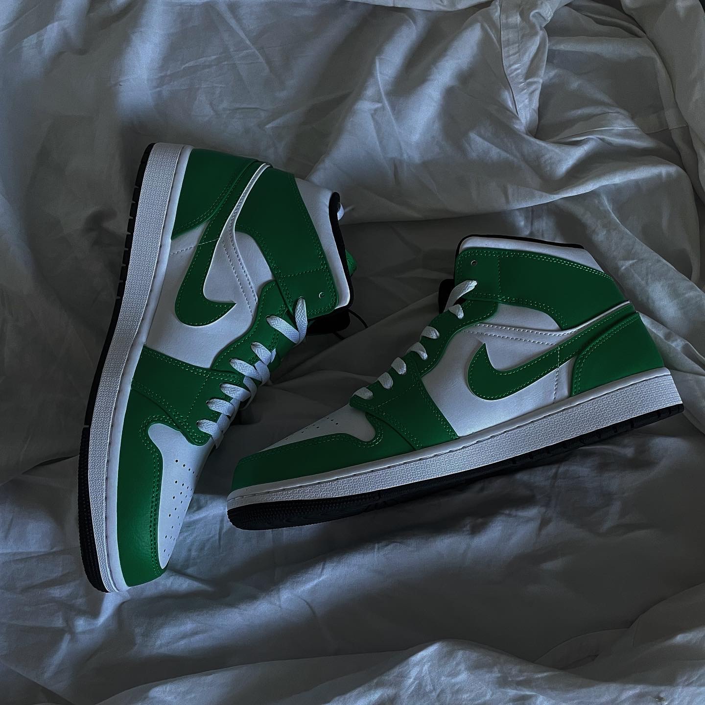 Jordan 1 Mid Lucky Green 착용 스타일