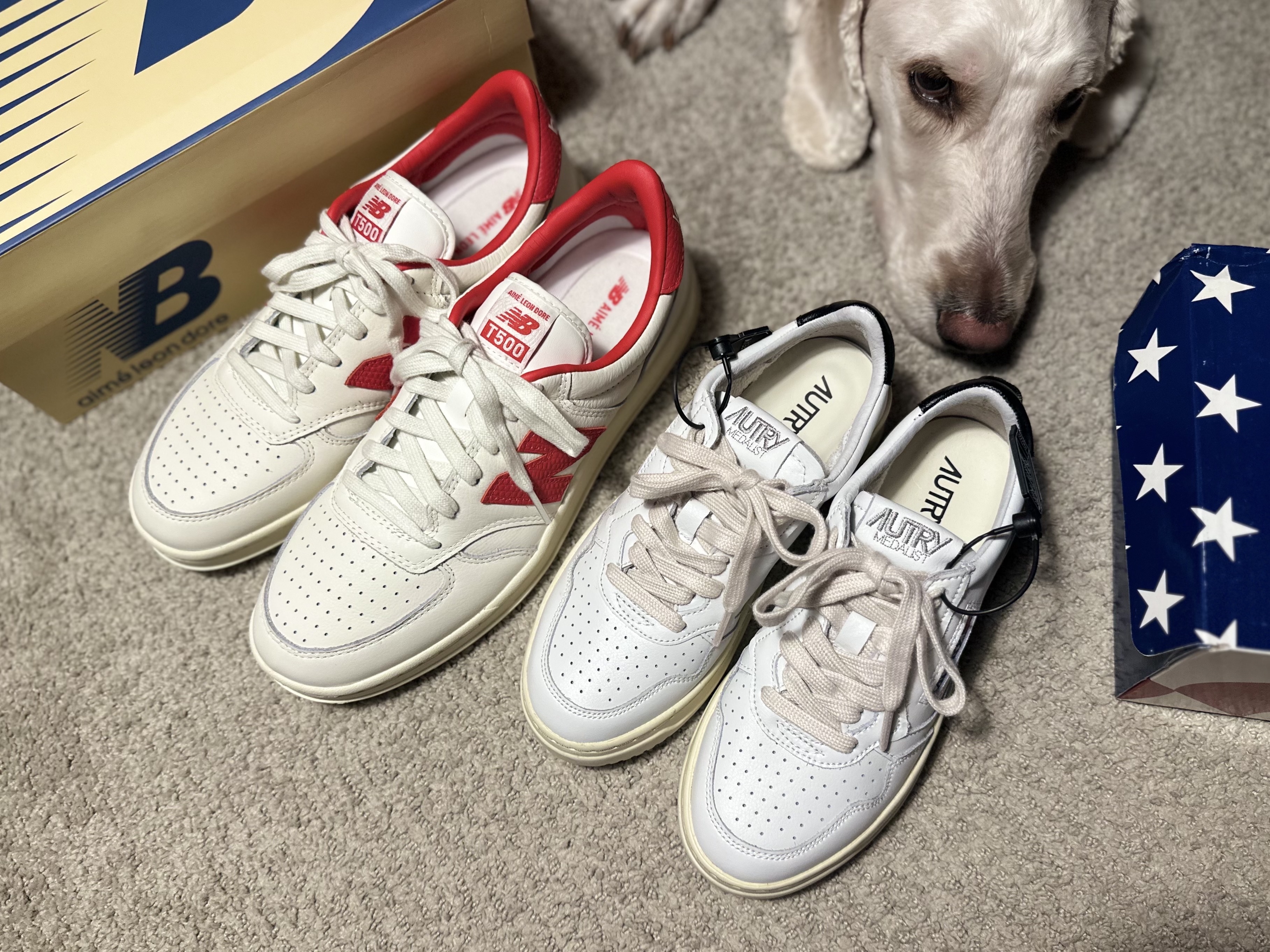 (W) Autry Medalist Low Leather Sneakers White Black, New Balance x Aime Leon Dore T500 Red 착용 스타일 - 1