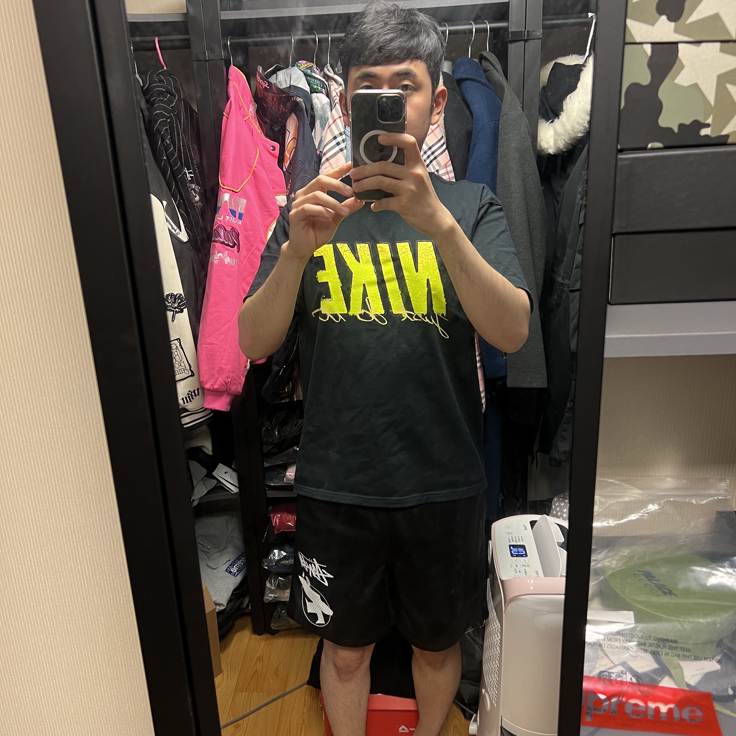 Nike M NRG Dunk '85 T-Shirt Black - US/EU, Stussy Surfman Mesh Shorts Black 착용 스타일 - 1