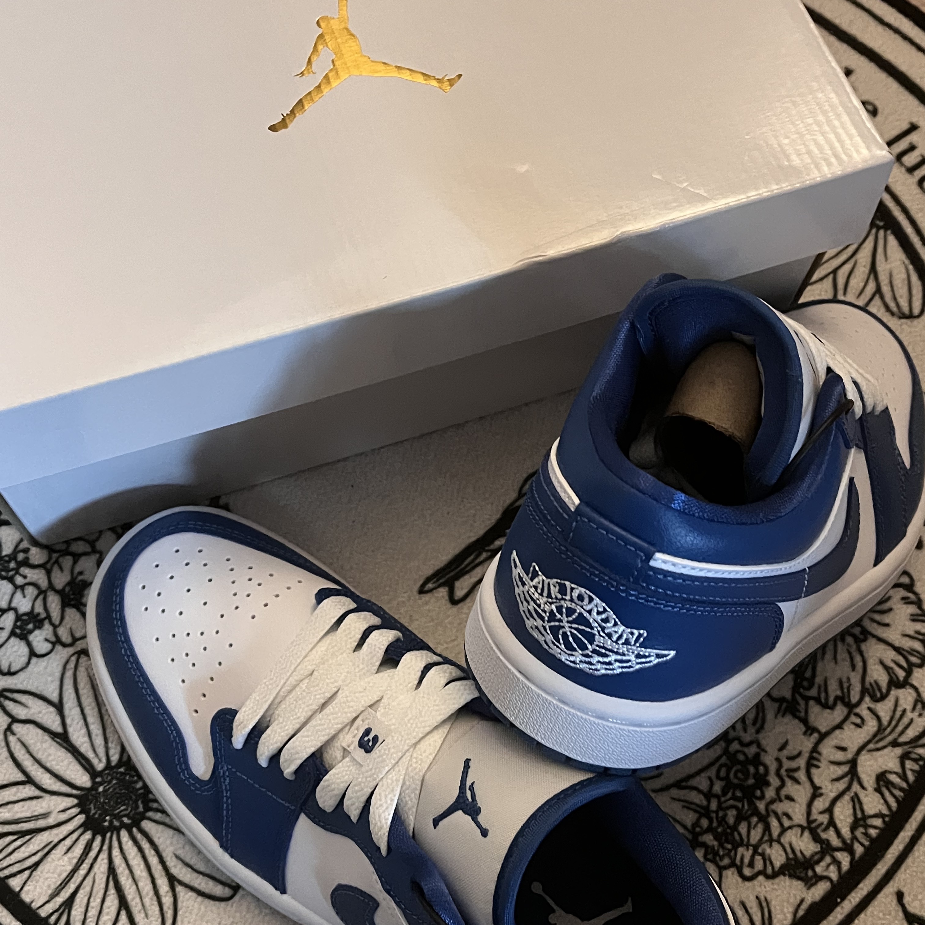 (W) Jordan 1 Low White Dark Marina Blue 착용 스타일