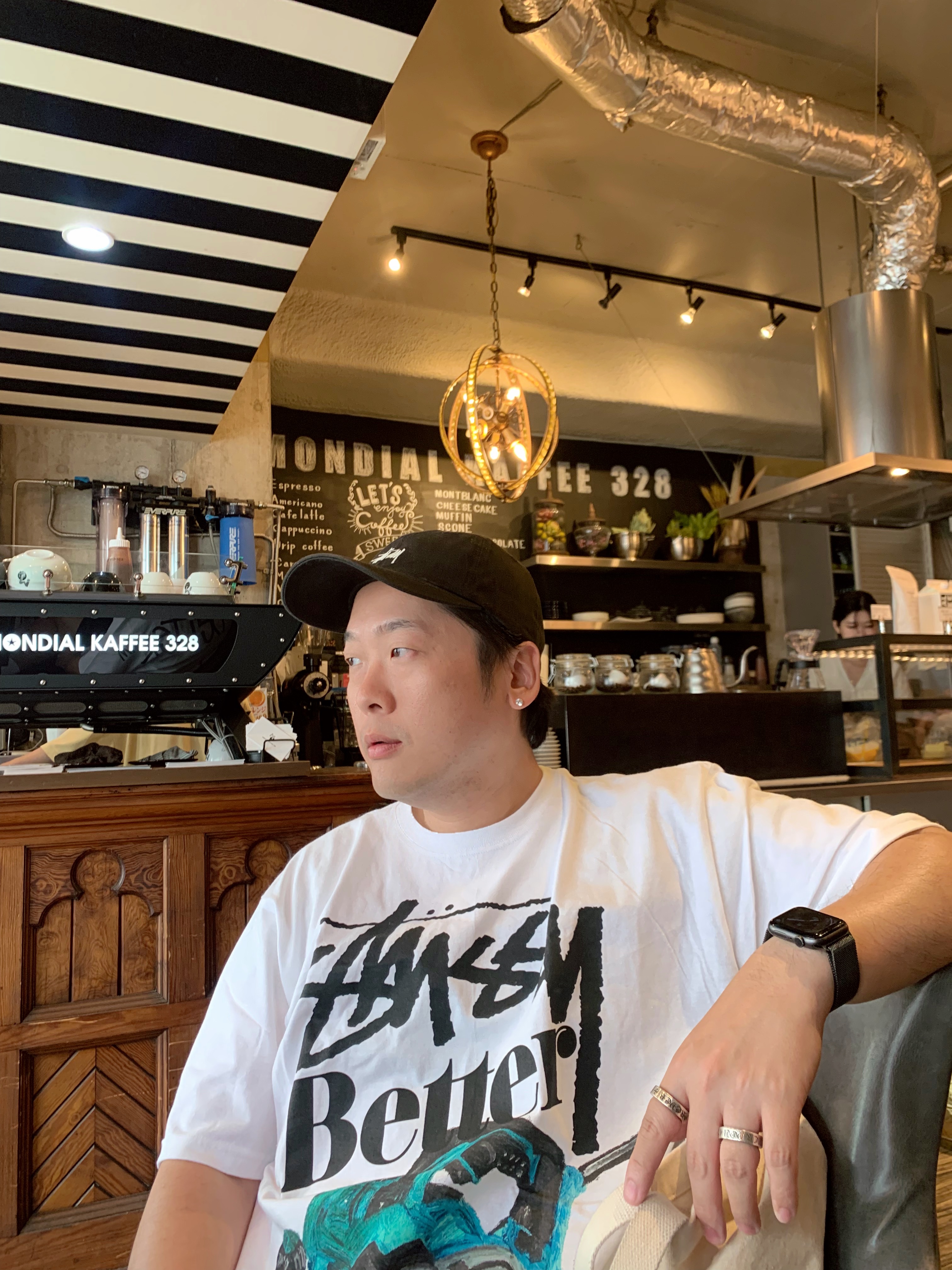 Stussy x Better Gift Shop Built Better T-Shirt White, Stussy Stock Low Pro Cap Black 착용 스타일 - 1