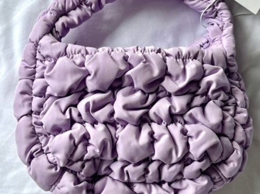 COS Quilted Micro Bag Purple 착용 스타일