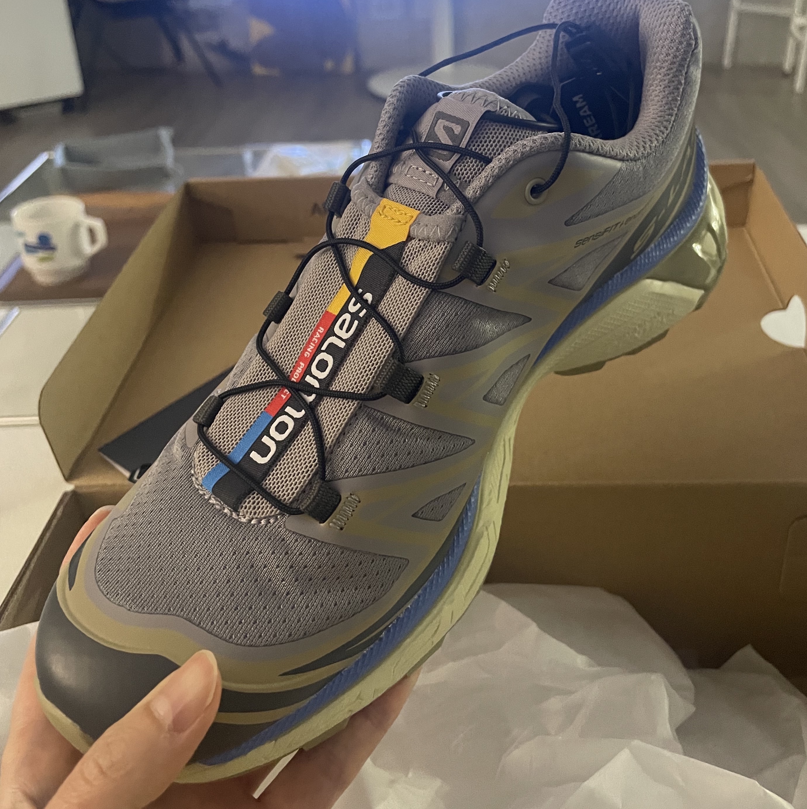 Salomon XT-6 Granada Sky Gray Green 착용 스타일