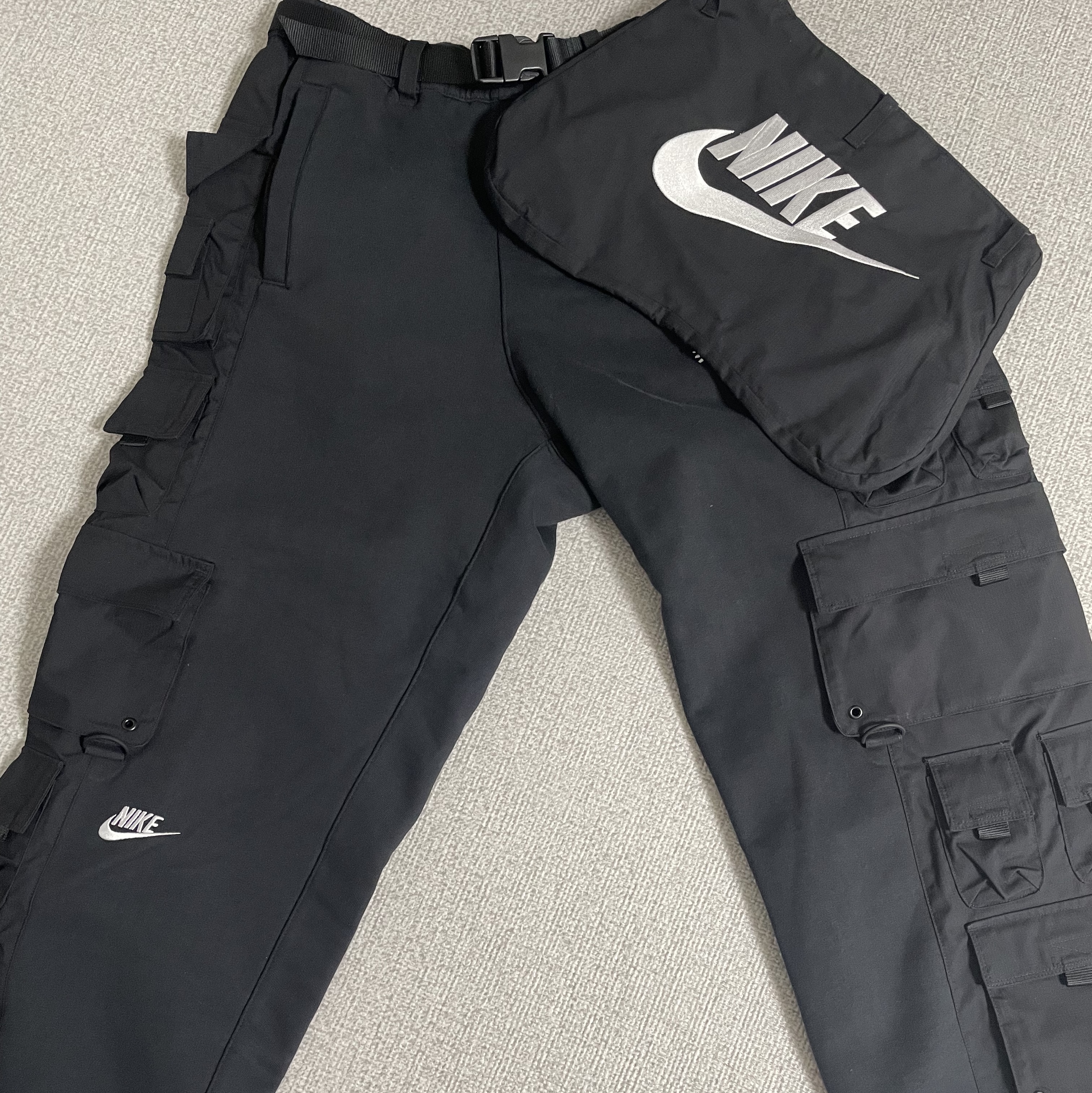 Nike x Peaceminusone Wide Pants Black (DR0096-010) 착용 스타일