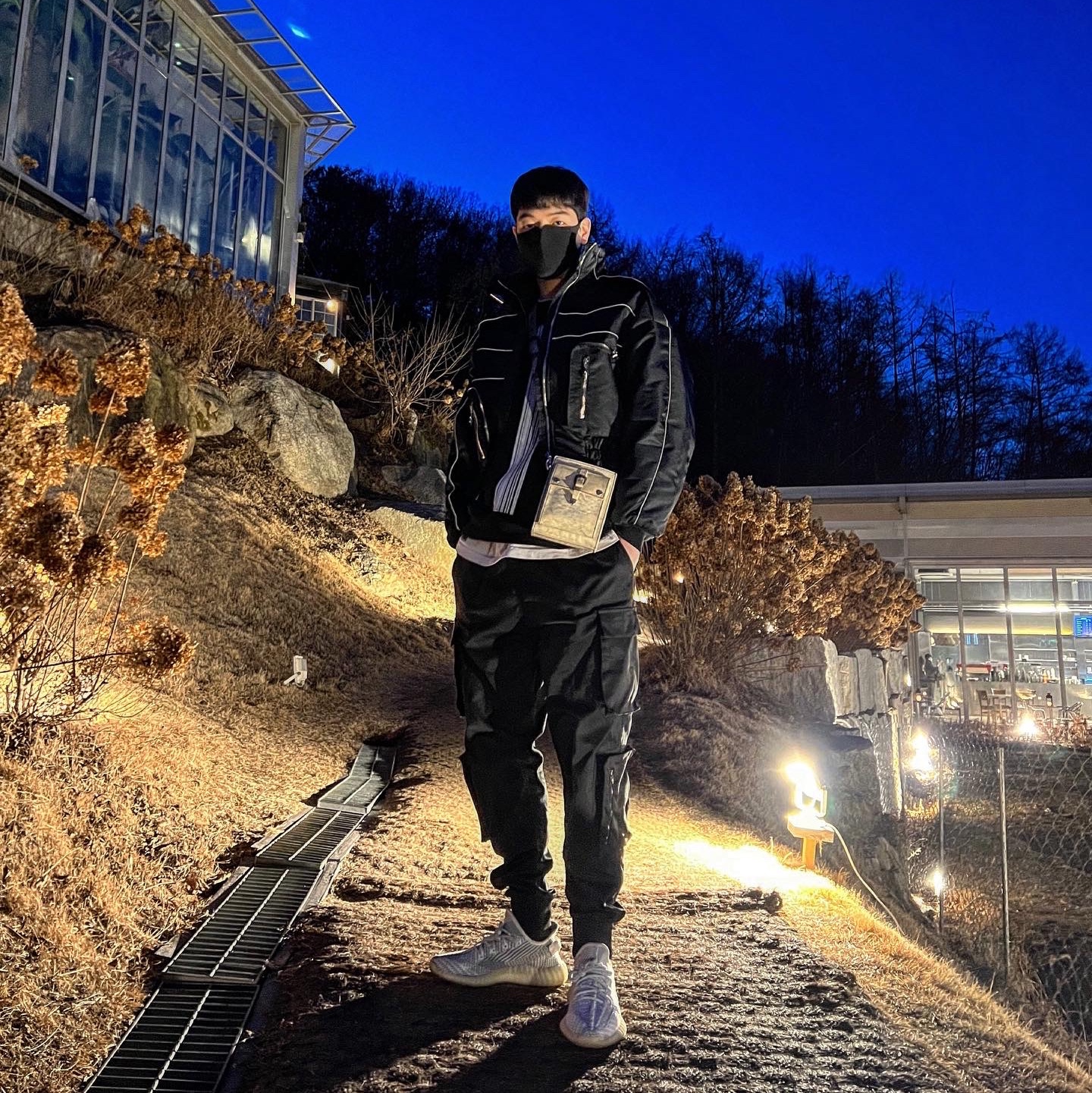 Adidas Yeezy Boost 350 V2 Static 2023 착용 스타일