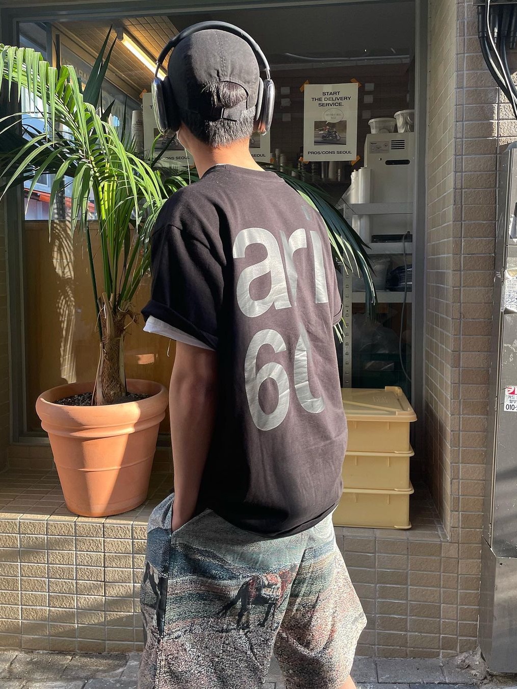 [예약 배송][KREAM 단독] Safarispot Basic Safari T-Shirt Black 착용 스타일
