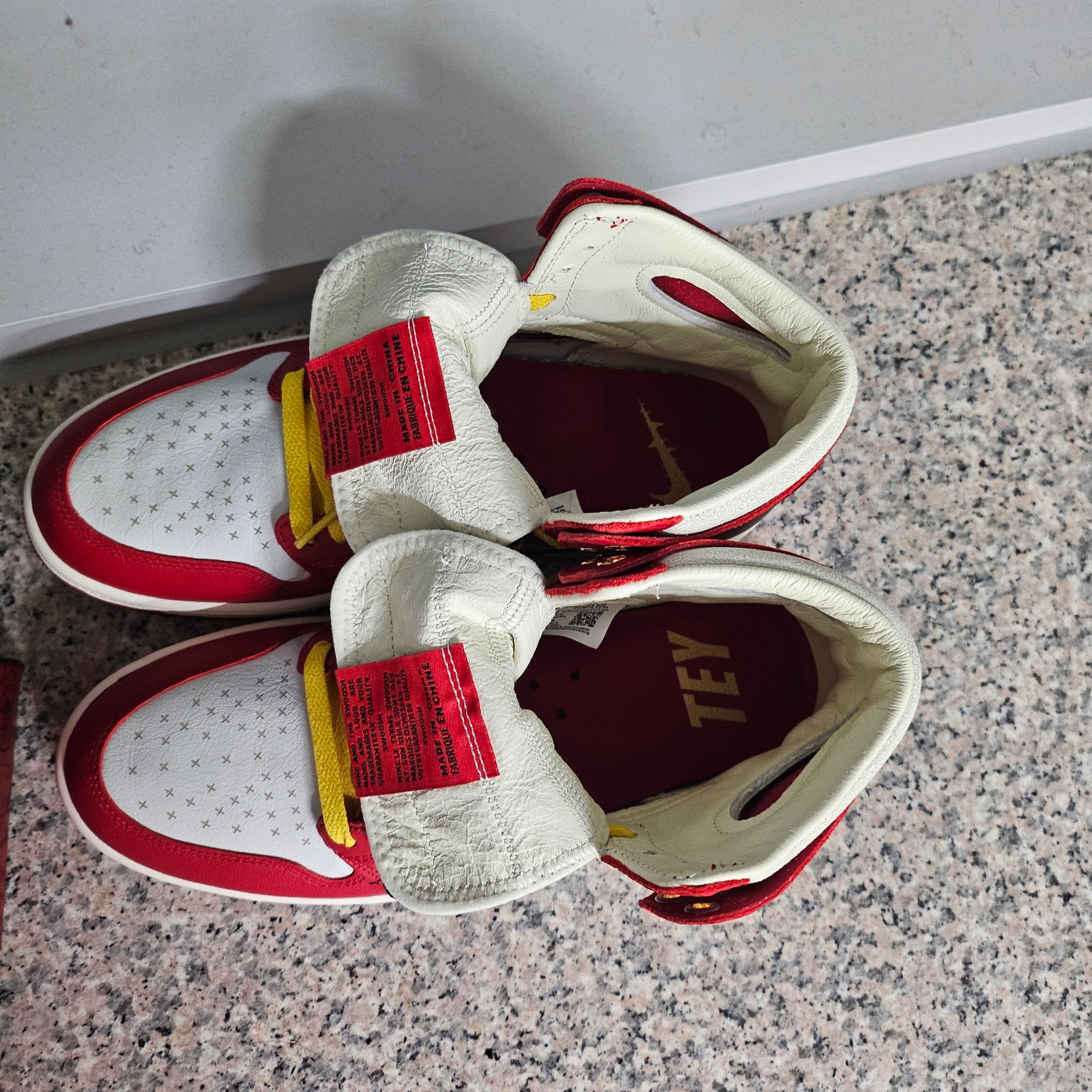 (W) Jordan 1 x Teyana Taylor Zoom CMFT 2 Gym Red 착용 스타일 - 4