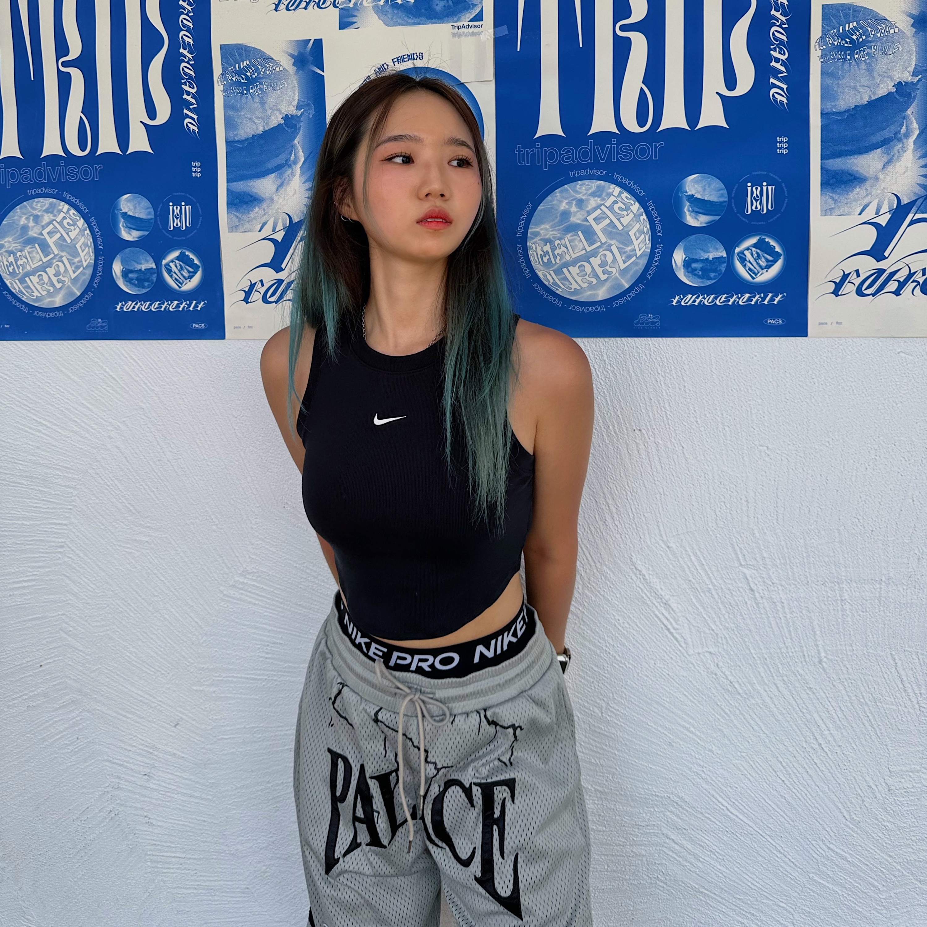 Palace Hesh Athletic Shorts Silver - 23SS 착용 스타일