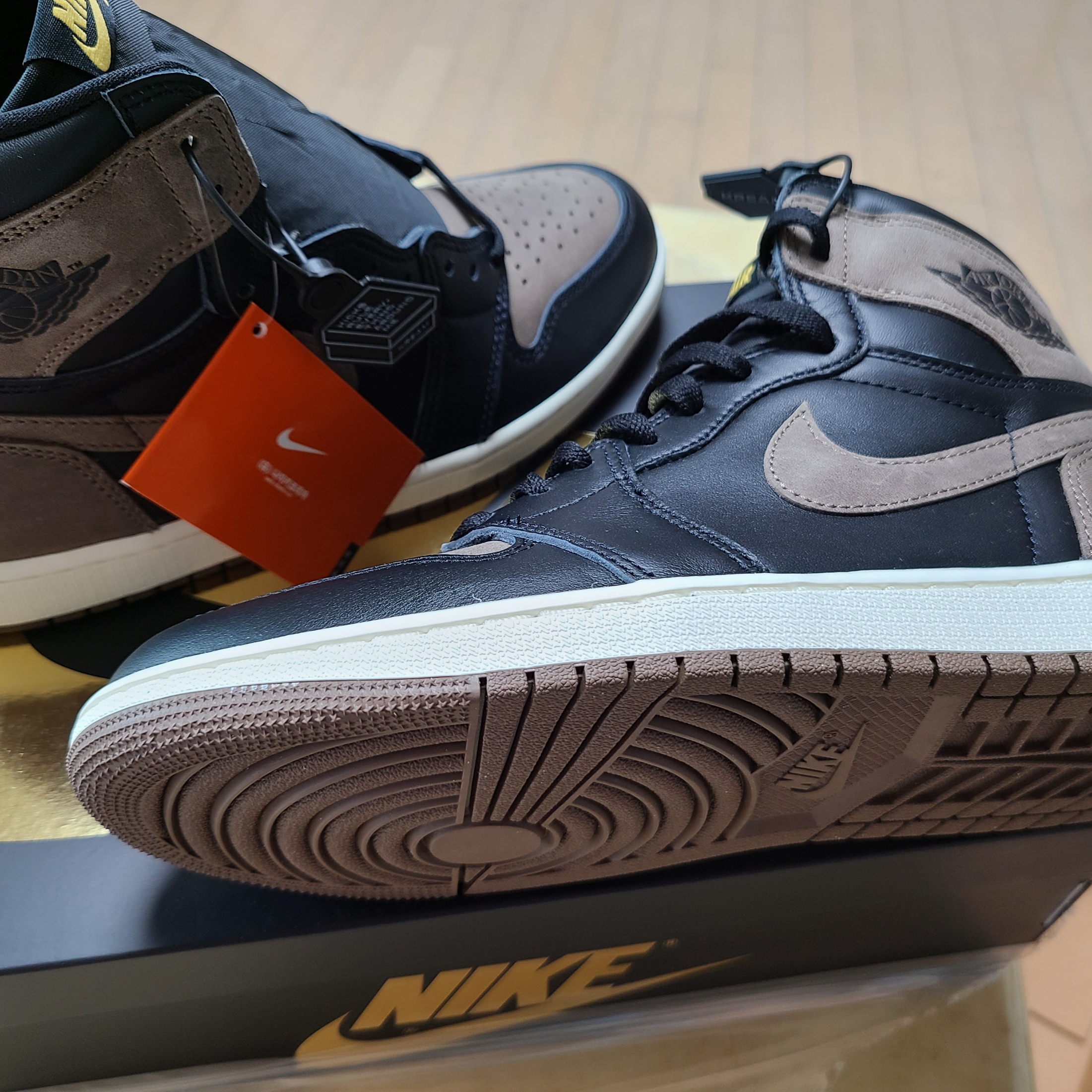 Jordan 1 Retro High OG Palomino 착용 스타일 - 1