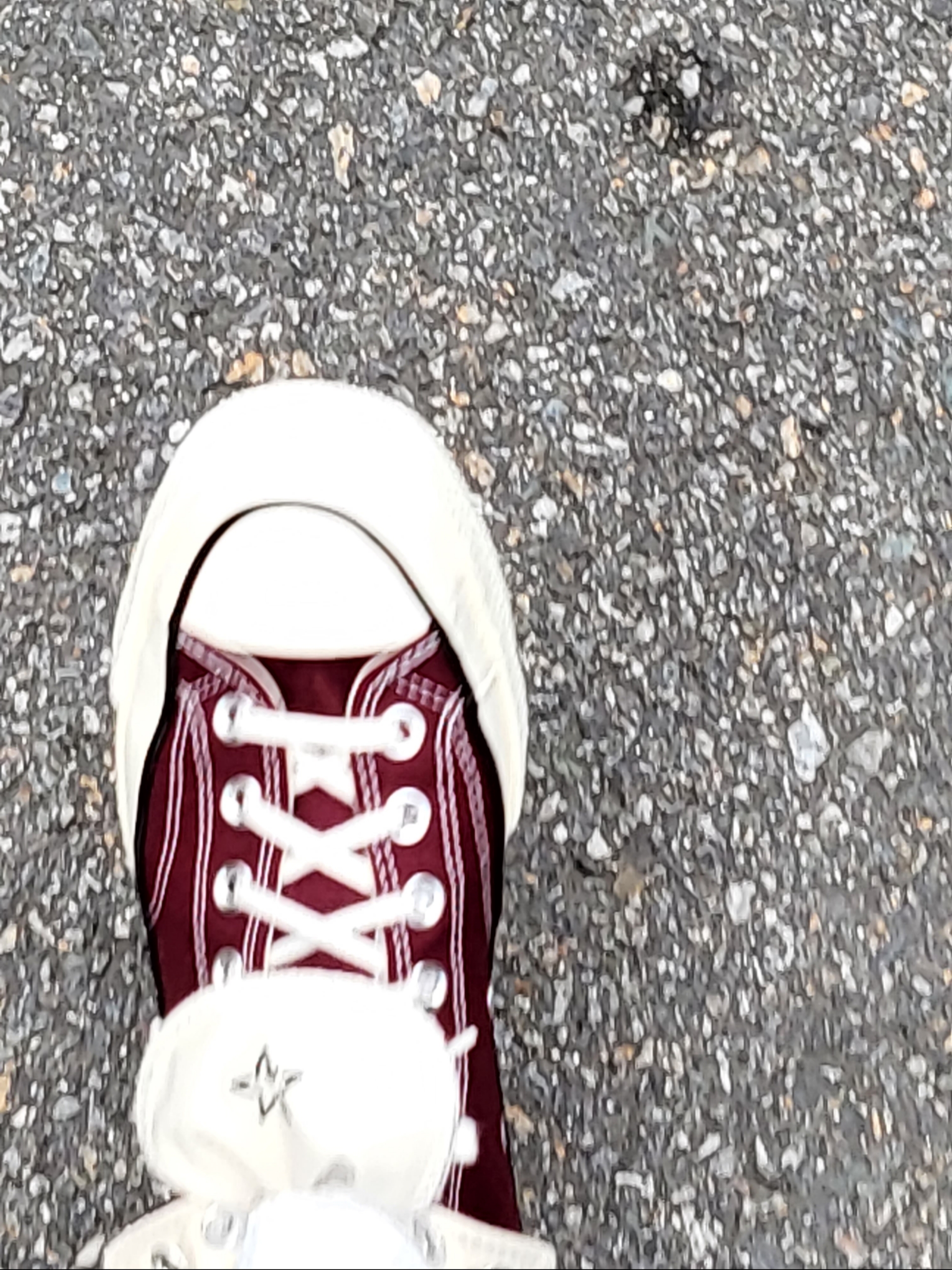 Converse Chuck 70 High Vintage Canvas Deep Bordeaux 착용 스타일 - 1
