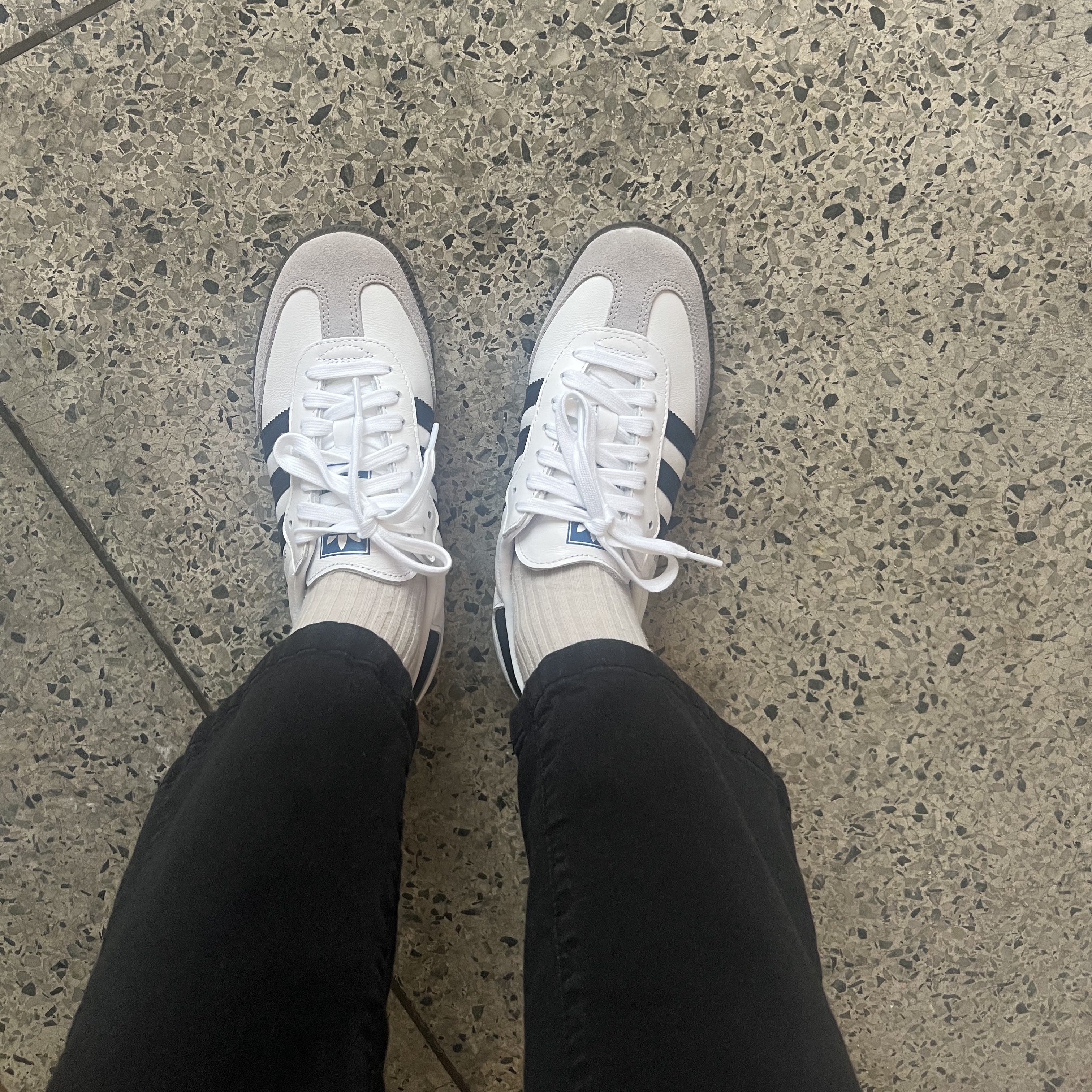 Adidas Samba OG Cloud White 착용 스타일