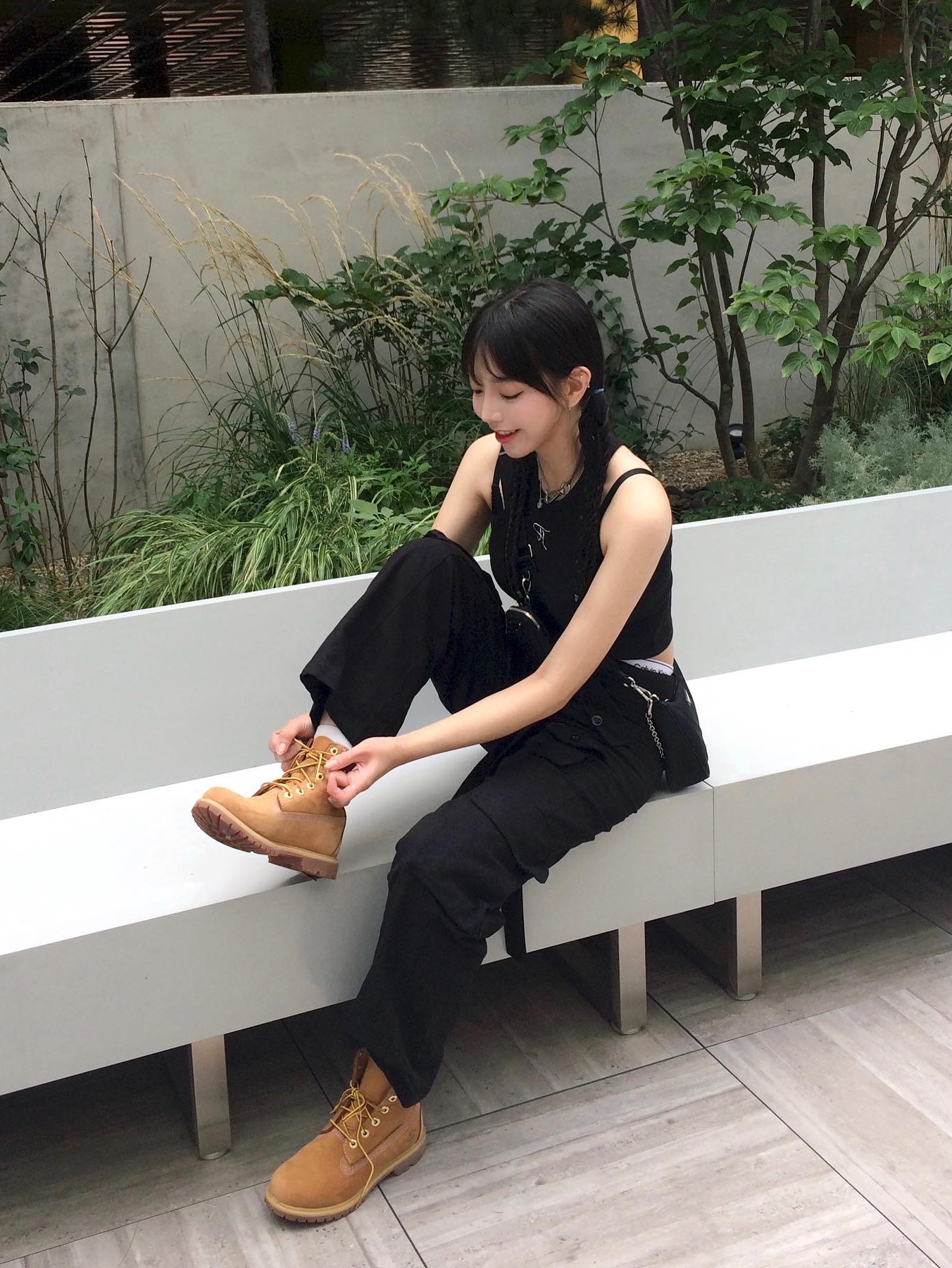 Timberland x BAPE x Undefeated 6 Inch Boots - Wide, Prada Re-Edition 2005 Re-Nylon Shoulder Bag Black 착용 스타일 - 2