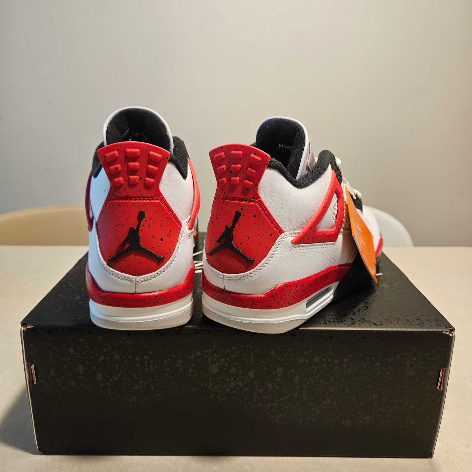 Jordan 4 Retro Red Cement 착용 스타일 - 4