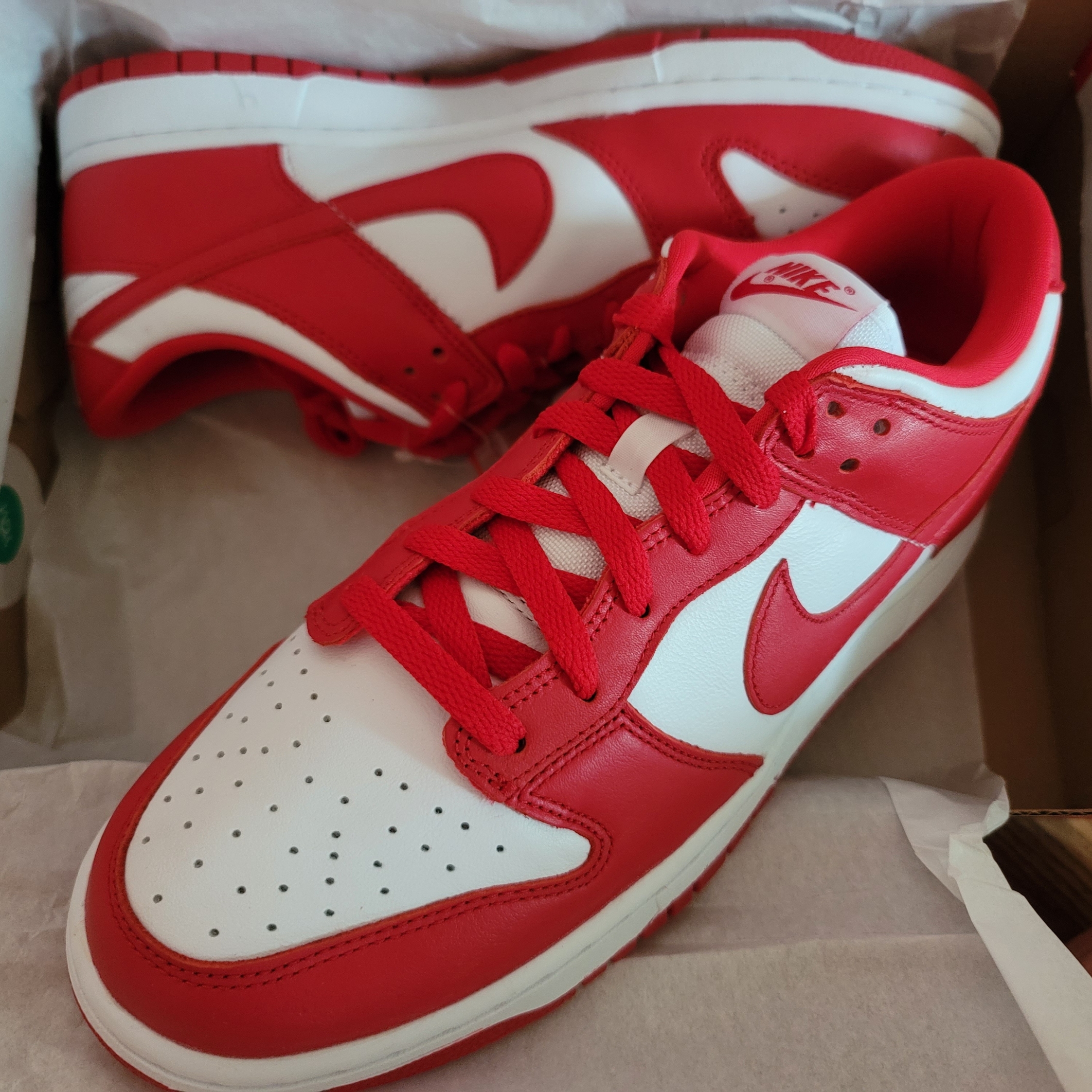 Nike Dunk Low SP White and University Red 2023 착용 스타일