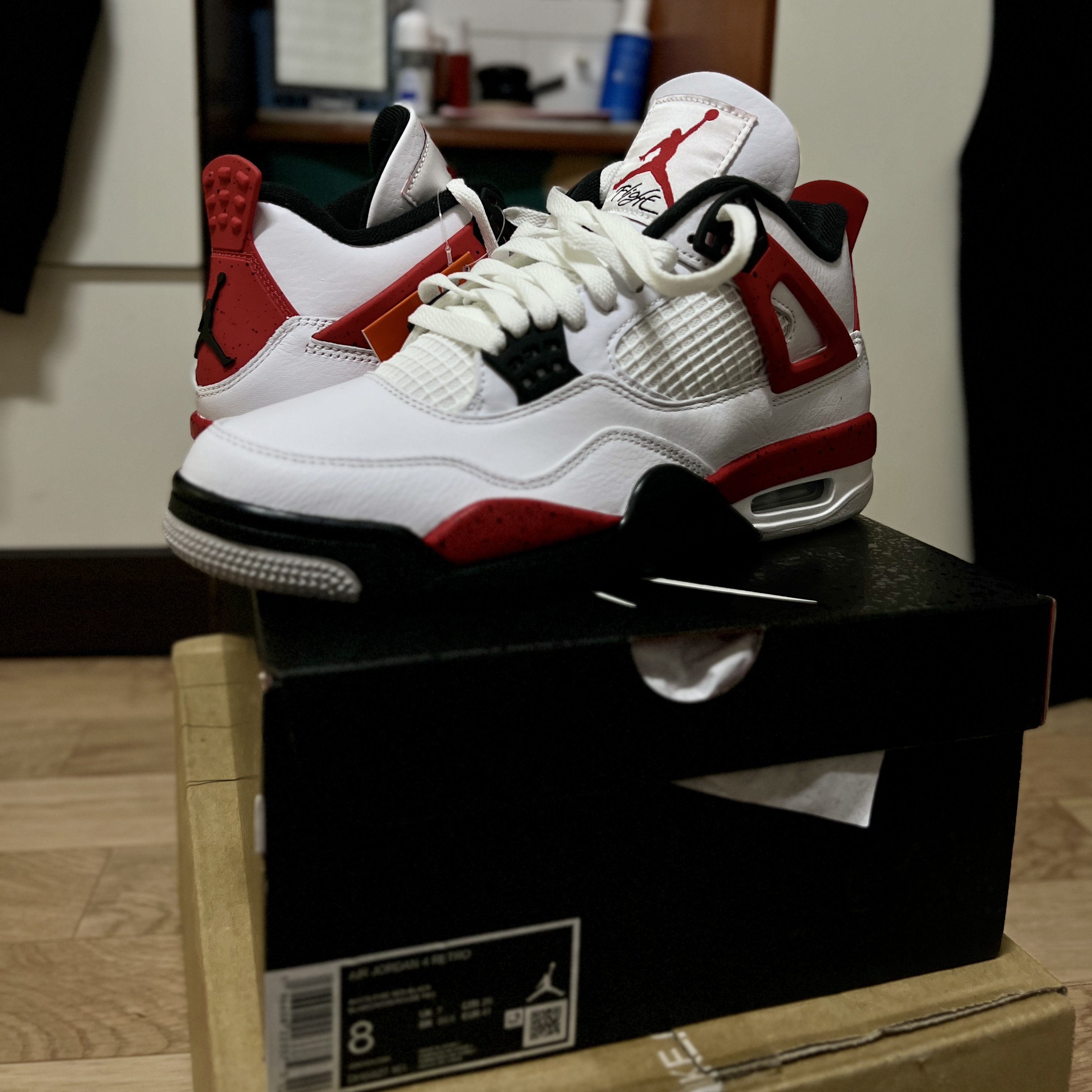 Jordan 4 Retro Red Cement 착용 스타일 - 2