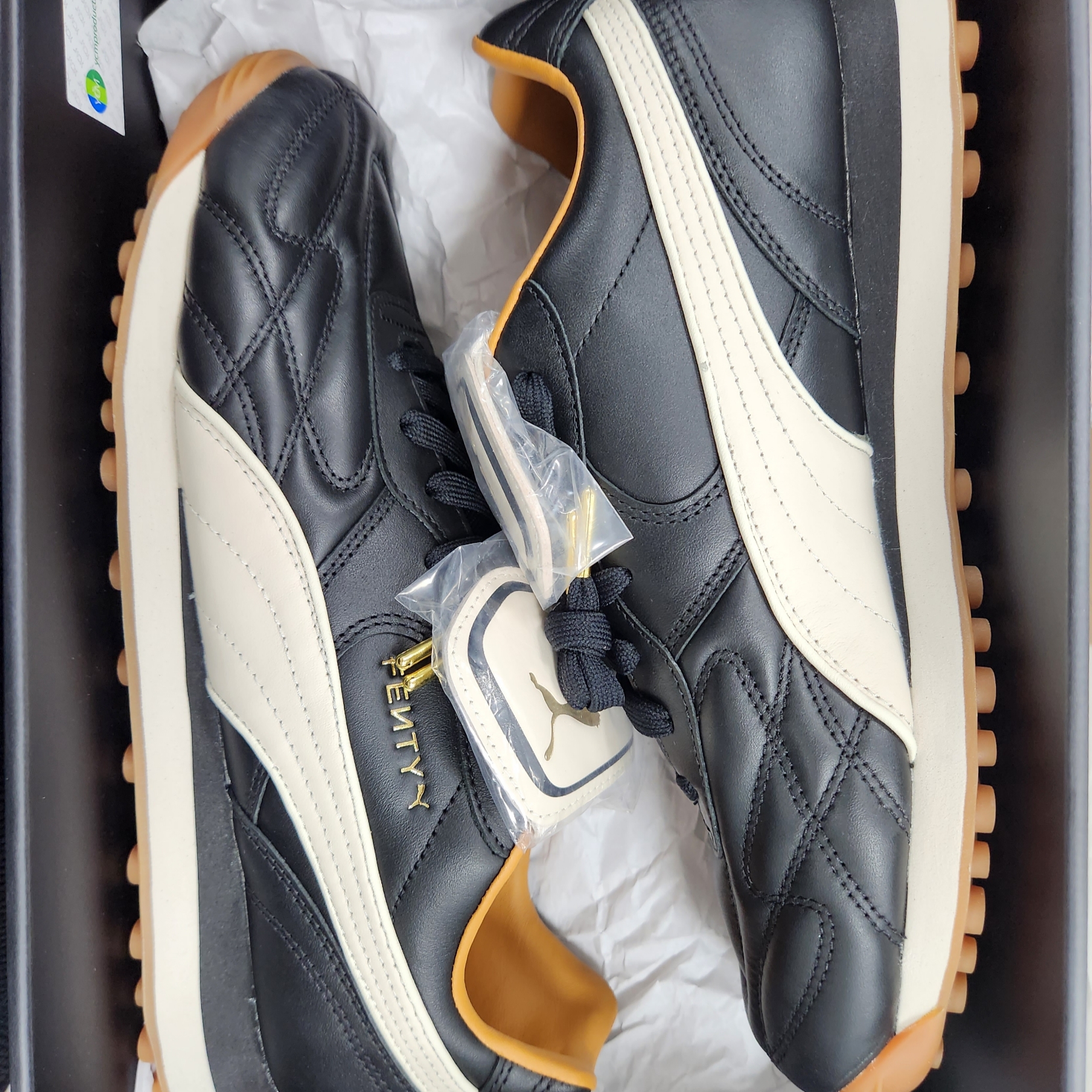 Puma x Fenty Avanti VL Black 착용 스타일 - 1