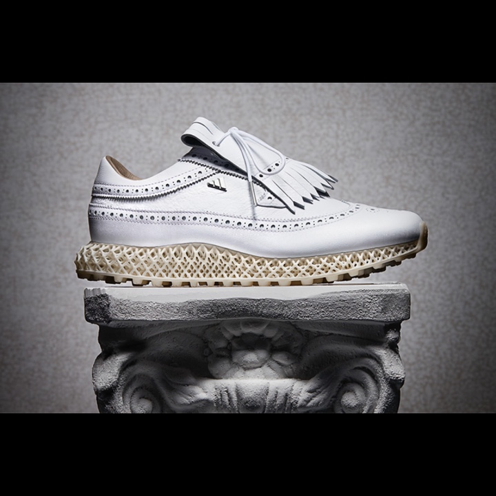 Adidas MC87 4D Spikeless White Silver Metallic 착용 스타일 - 2