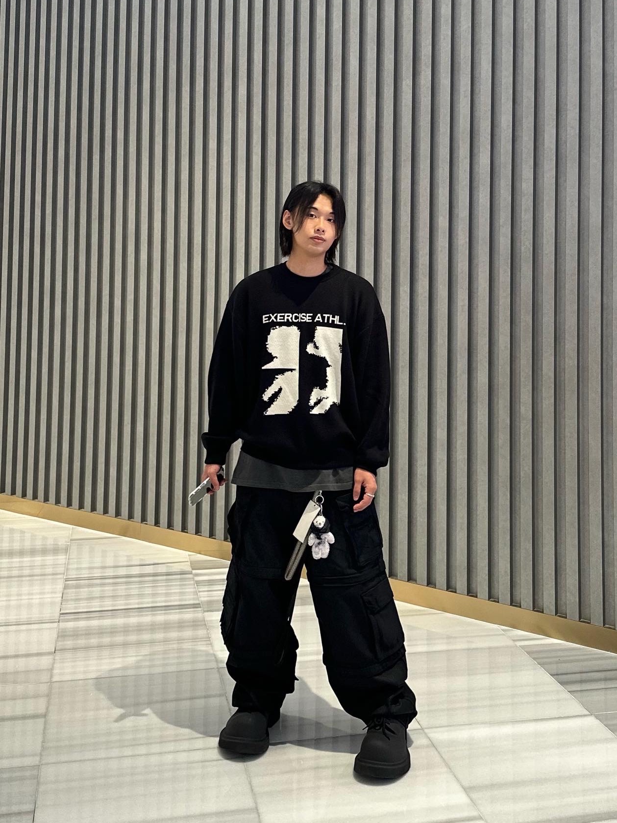 Project G/R Oversized Convertible Cargo Pants Coated Black, Balenciaga Steroid Derby Black 착용 스타일 - 1