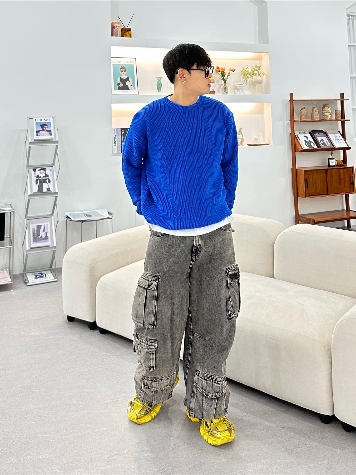 Balenciaga 3XL Sneakers Yellow Black, Zara Utility Cargo Jeans Black 착용 스타일 - 2