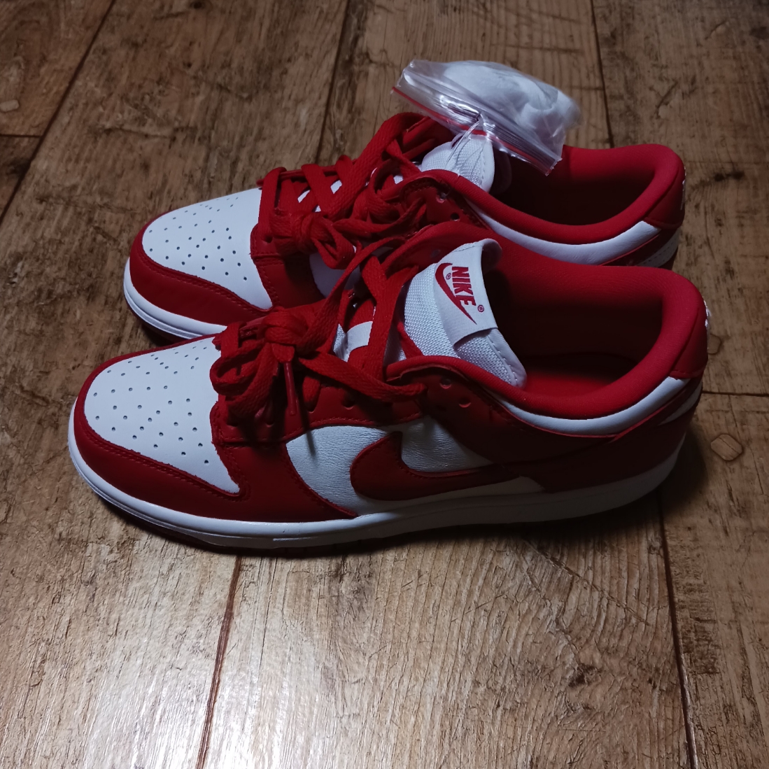 Nike Dunk Low SP White and University Red 2023 착용 스타일 - 1