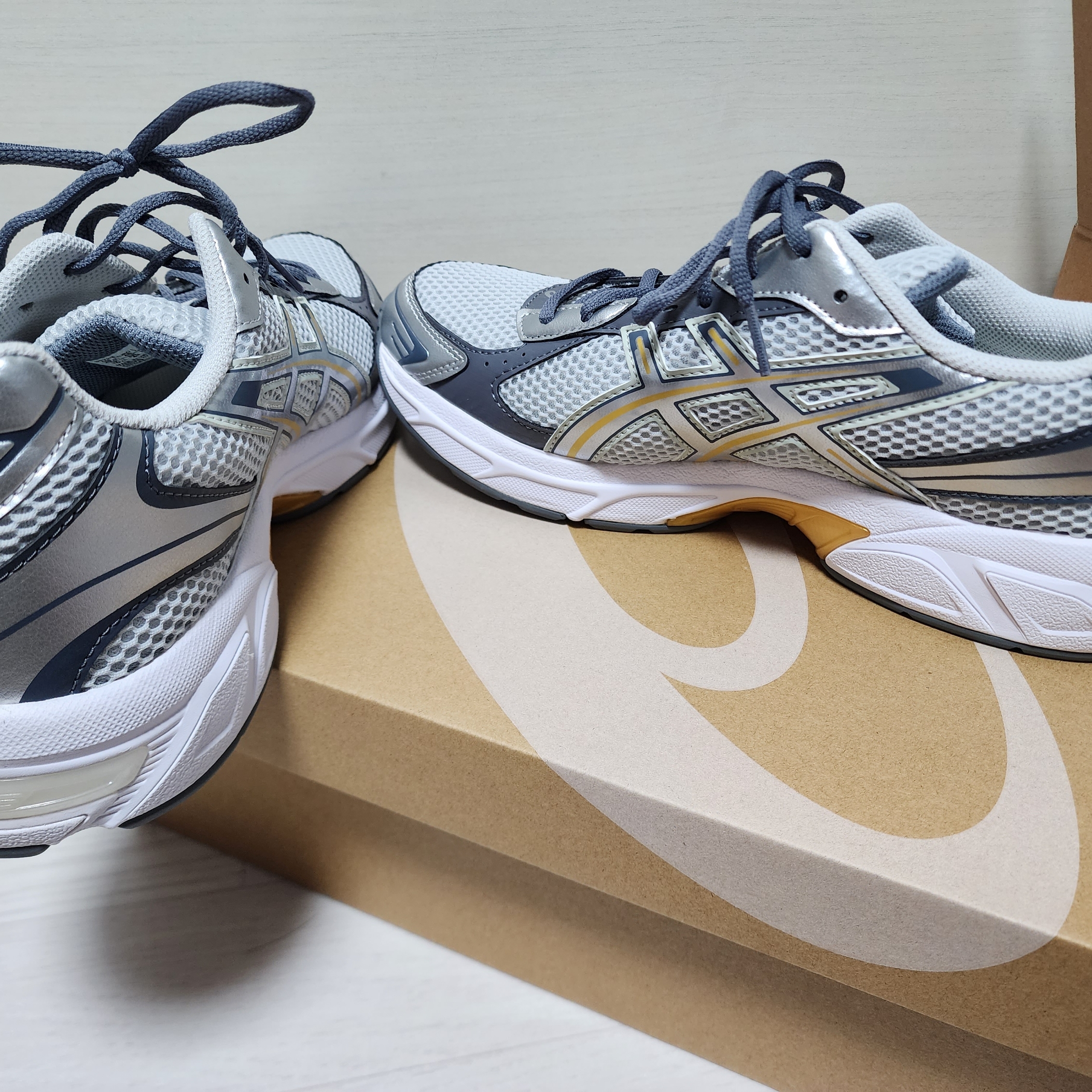 Asics Gel-1130 Polar Shade Pure Silver 착용 스타일 - 1