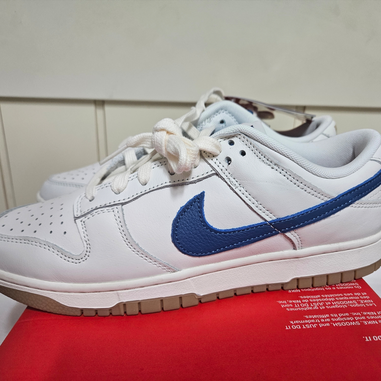 Nike Dunk Low SE Sail Dark Marina Blue 착용 스타일