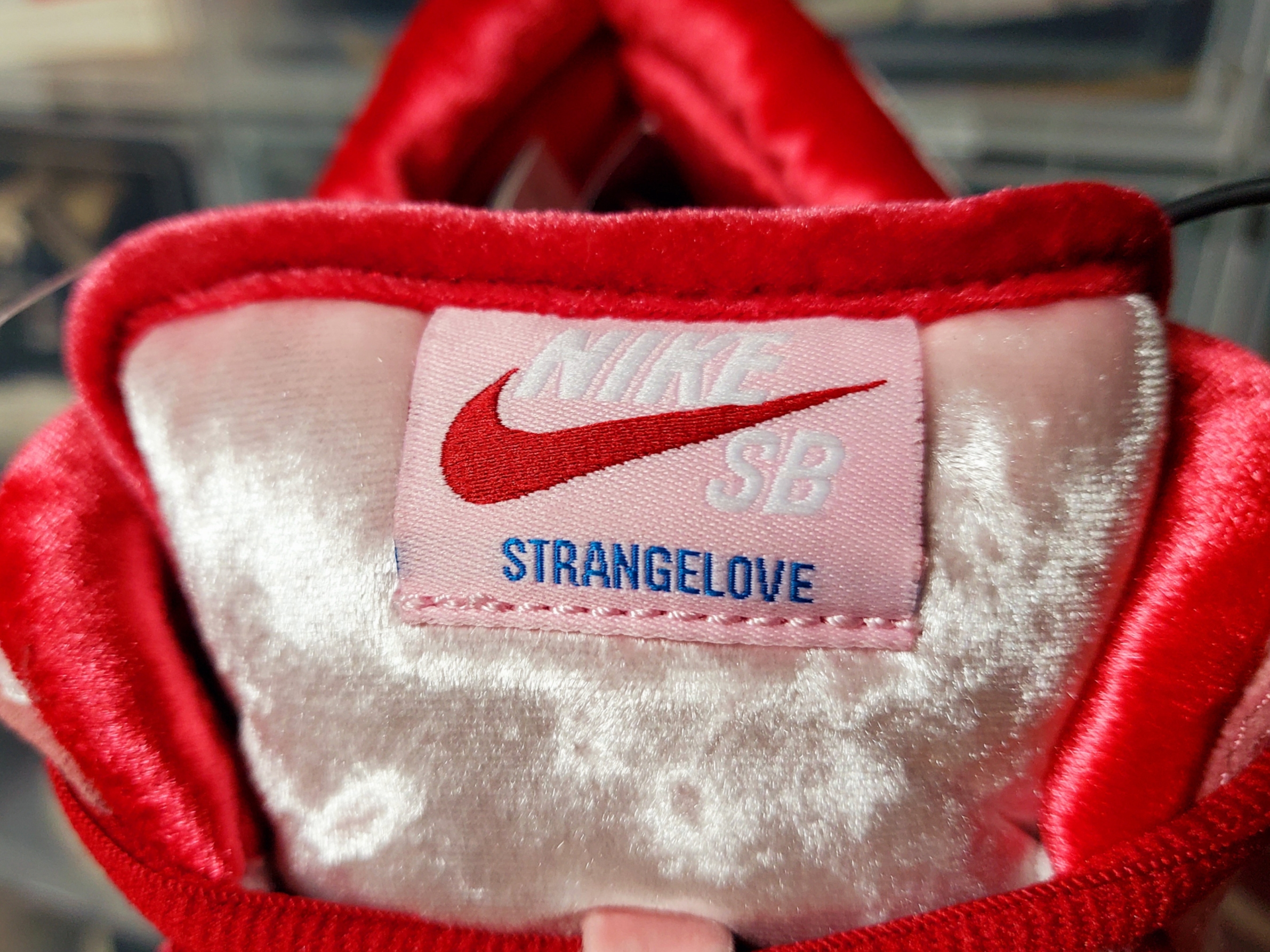 Nike x StrangeLove SB Dunk Low Pink (Regular Box) 착용 스타일 - 4