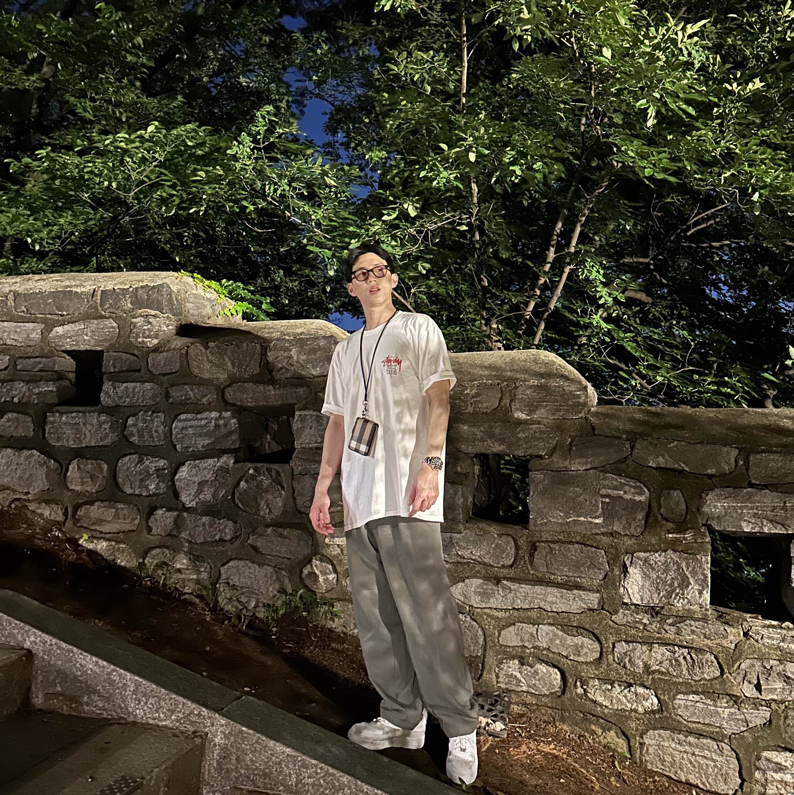 Stussy Built Tough T-Shirt White 착용 스타일 - 1