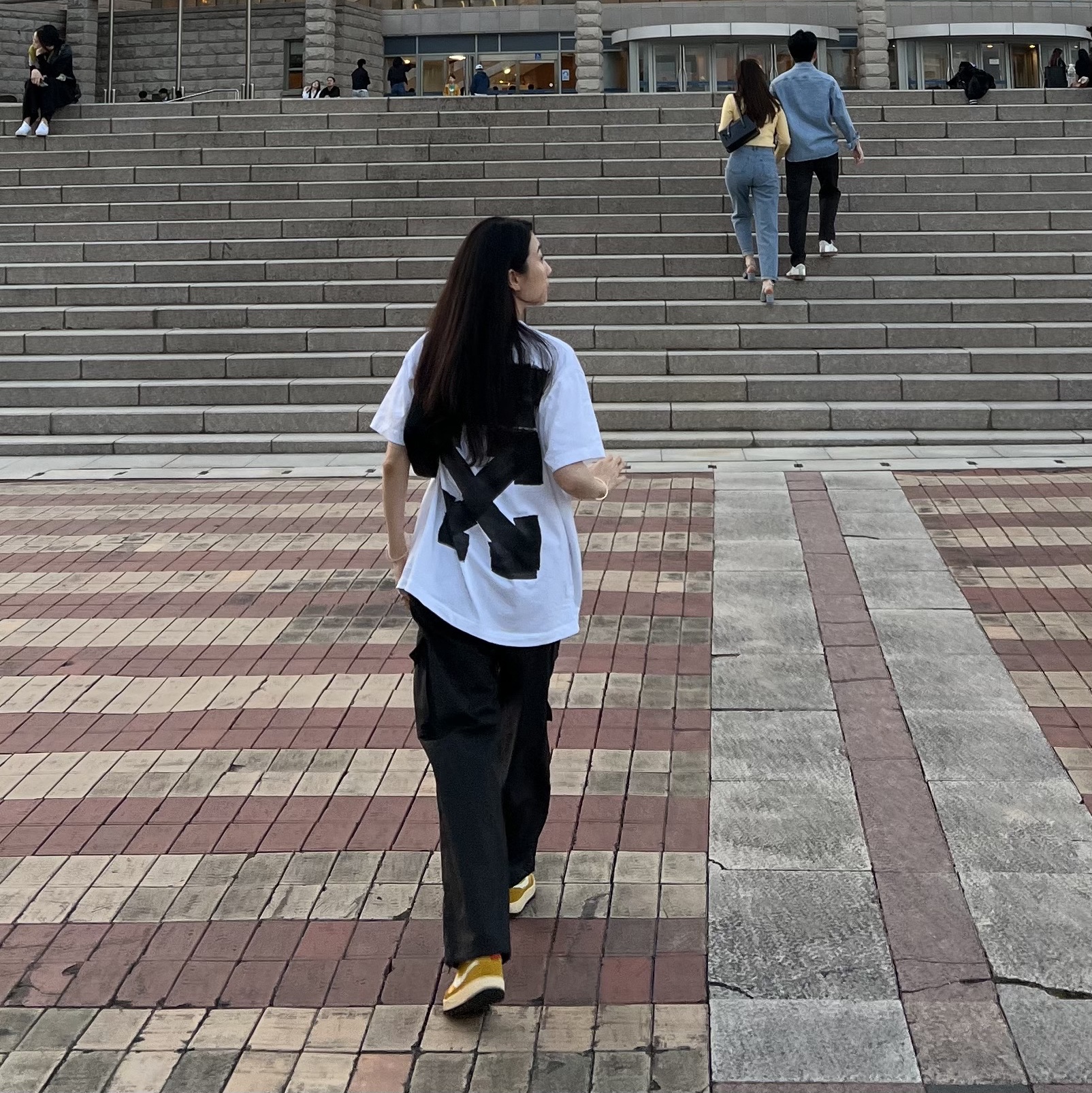 Off-White Jumbo Marker Over S/S T-Shirt White 착용 스타일 - 1