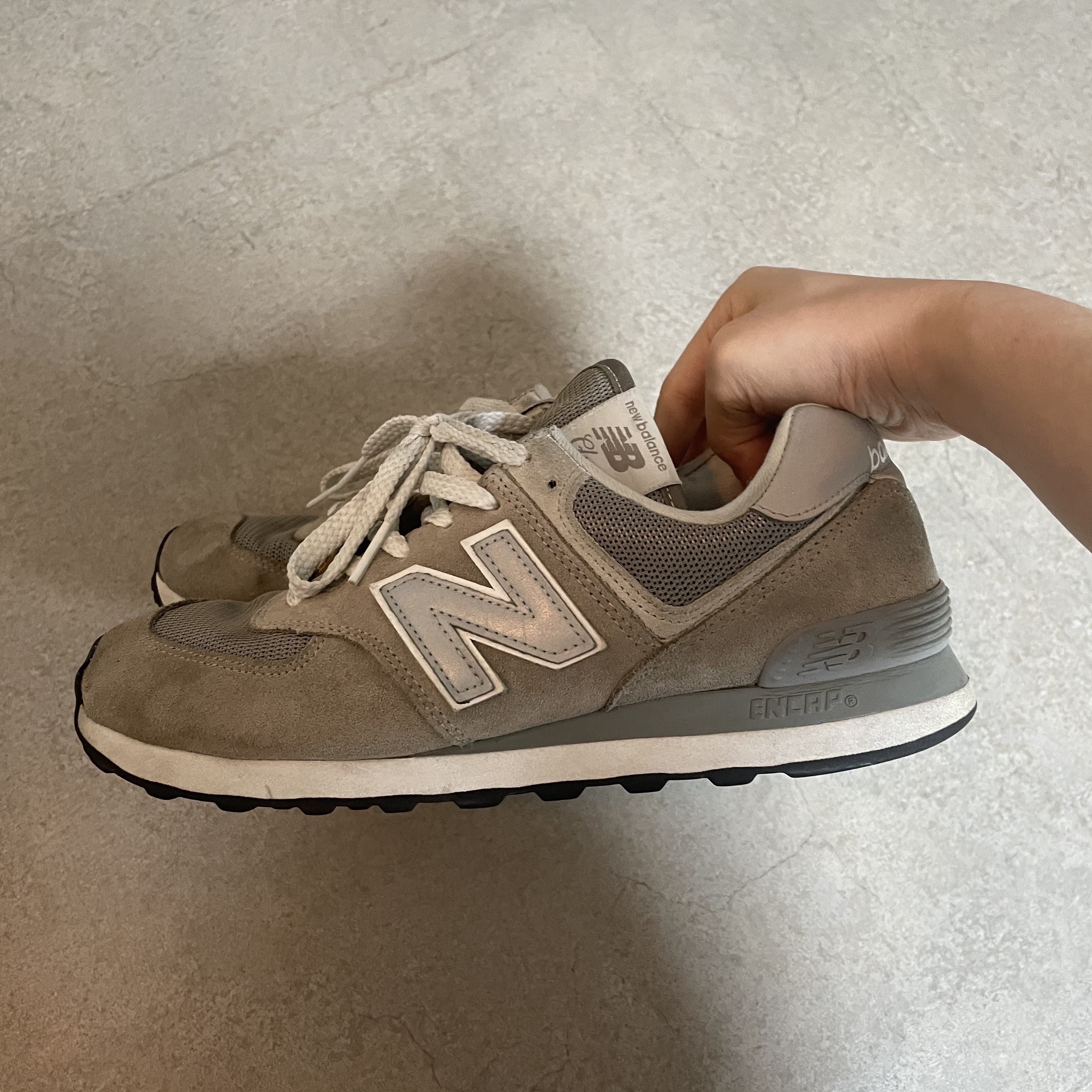 (W) New Balance 574 Worn By Anyone Grey - B Standard 착용 스타일