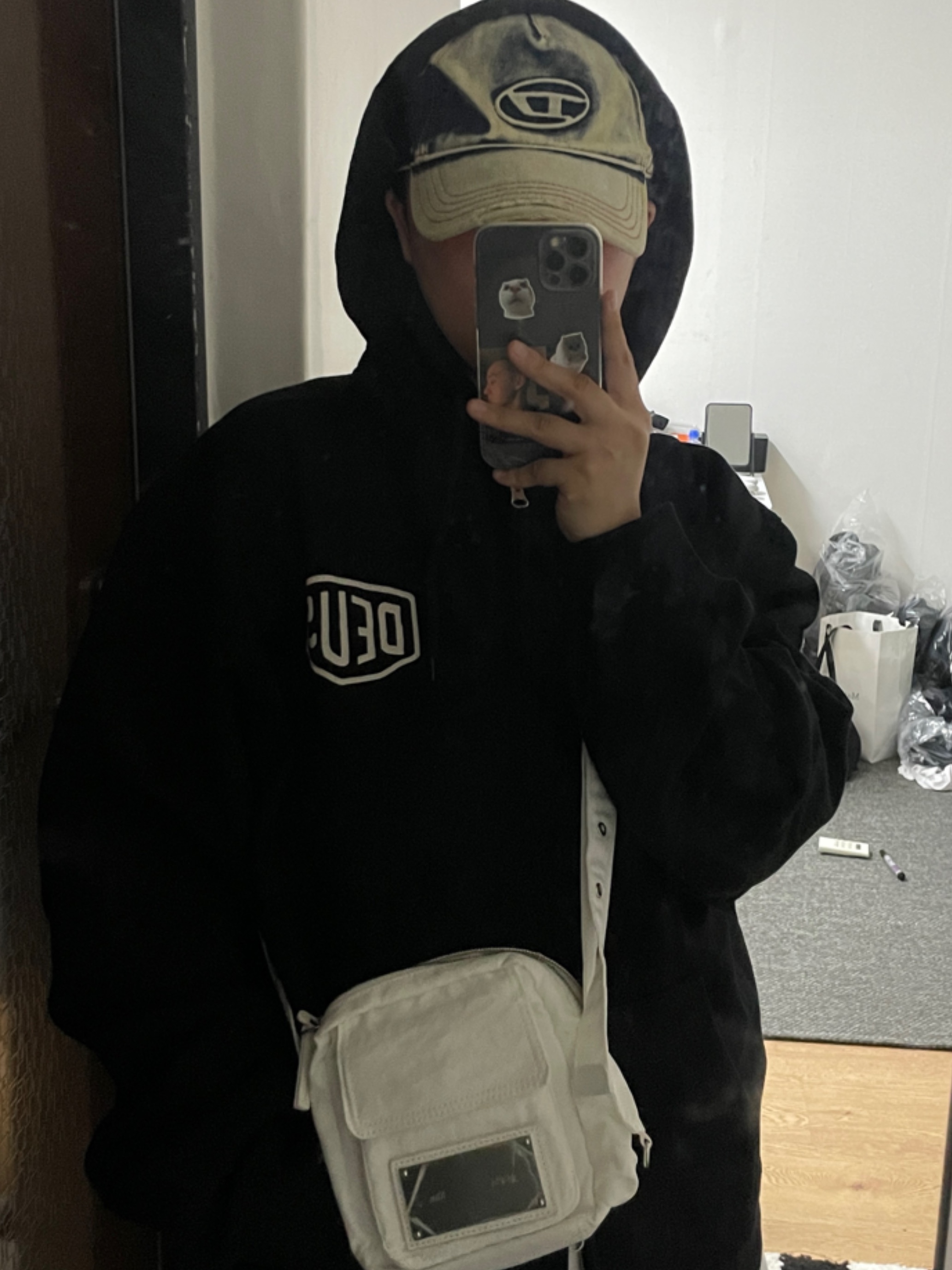 Diesel C-Seymon Treated Denim Baseball Cap Blue White, Deus Ex Machina Seoul College Hooded Jacket Black 착용 스타일 - 1