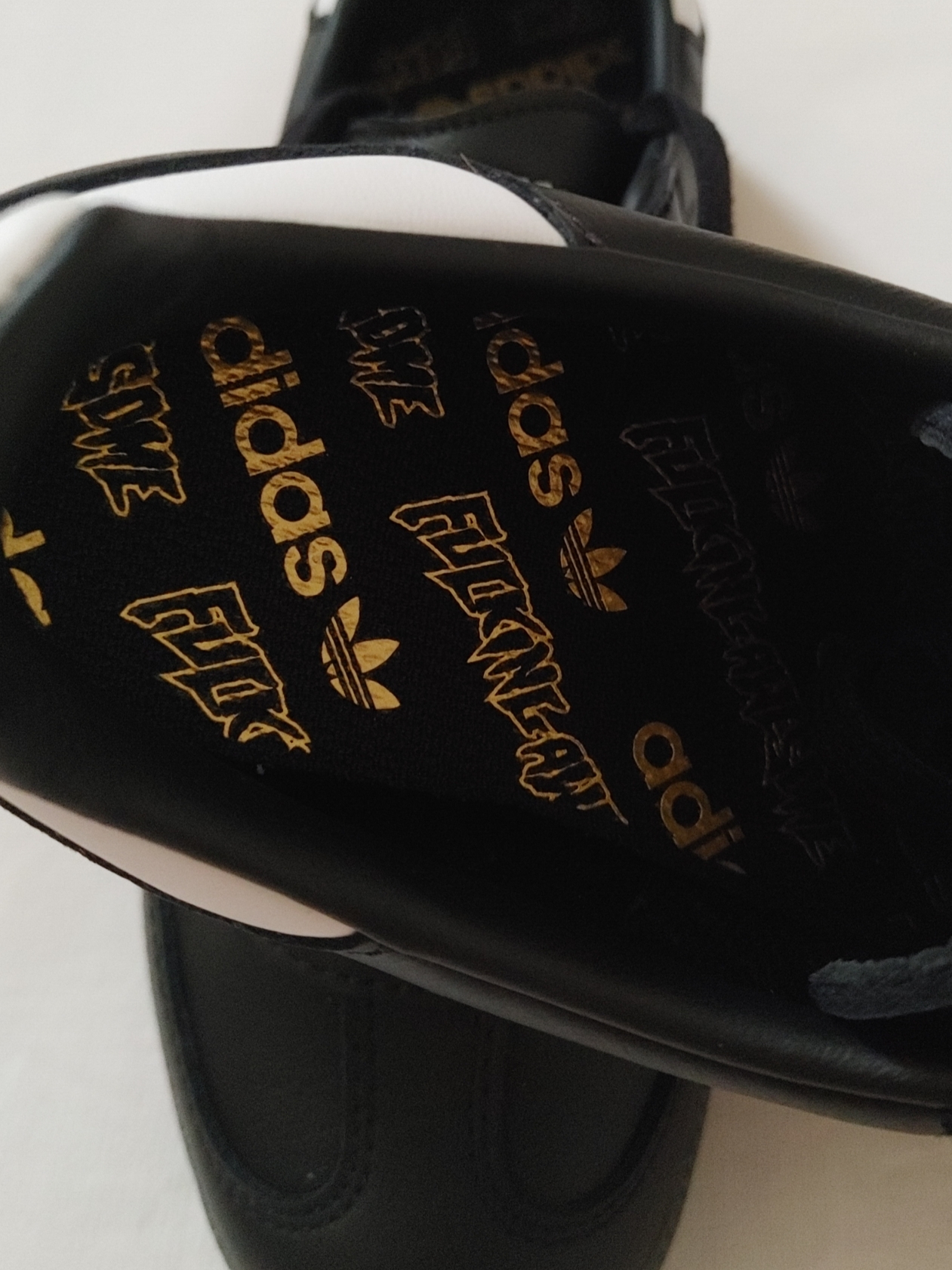 Adidas x Fucking Awesome Samba Core Black 착용 스타일 - 2